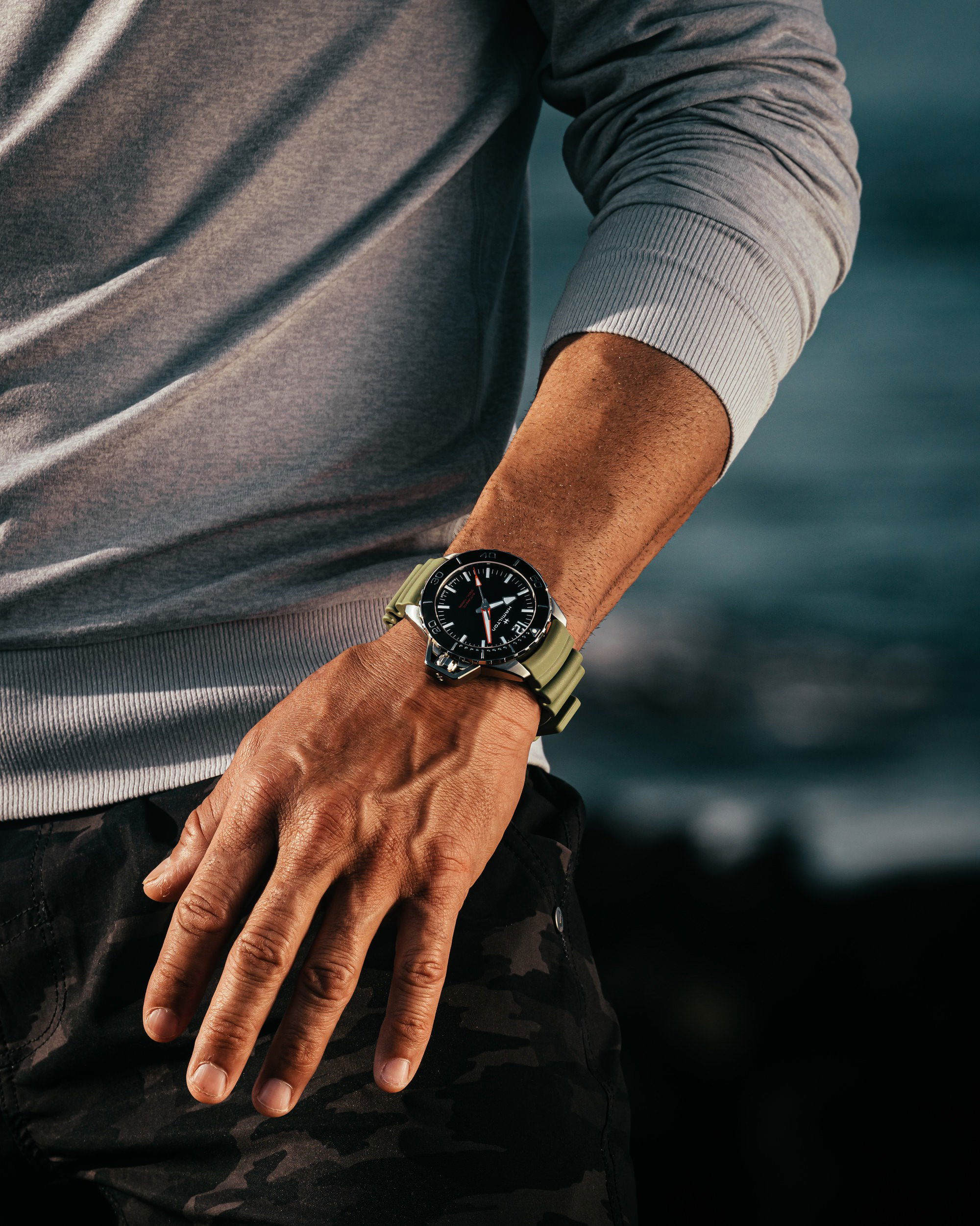 Khaki Navy Frogman Auto 46mm - Image 9