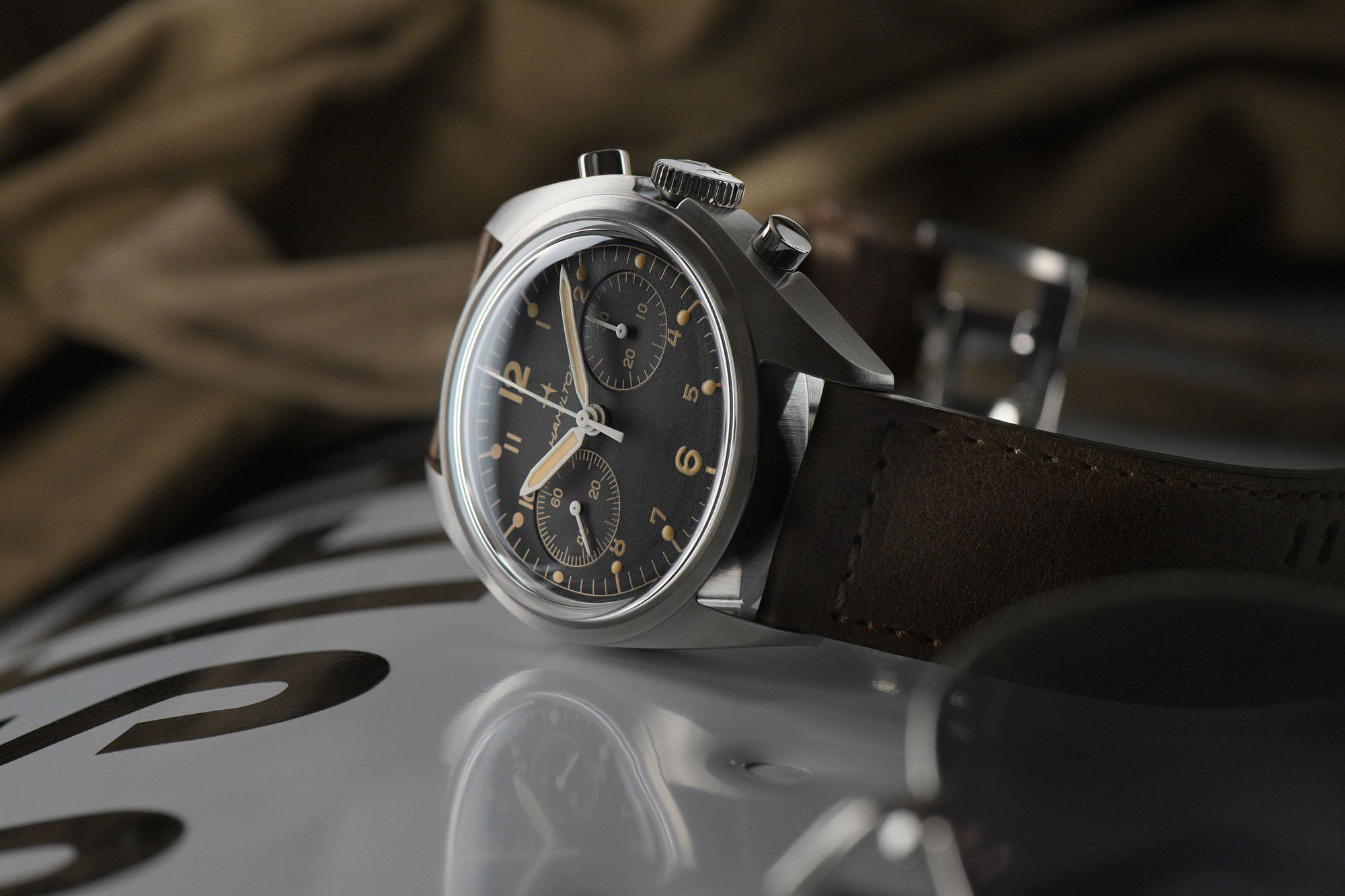Khaki Pilot Pioneer Mechanical Chronograph - Image 6