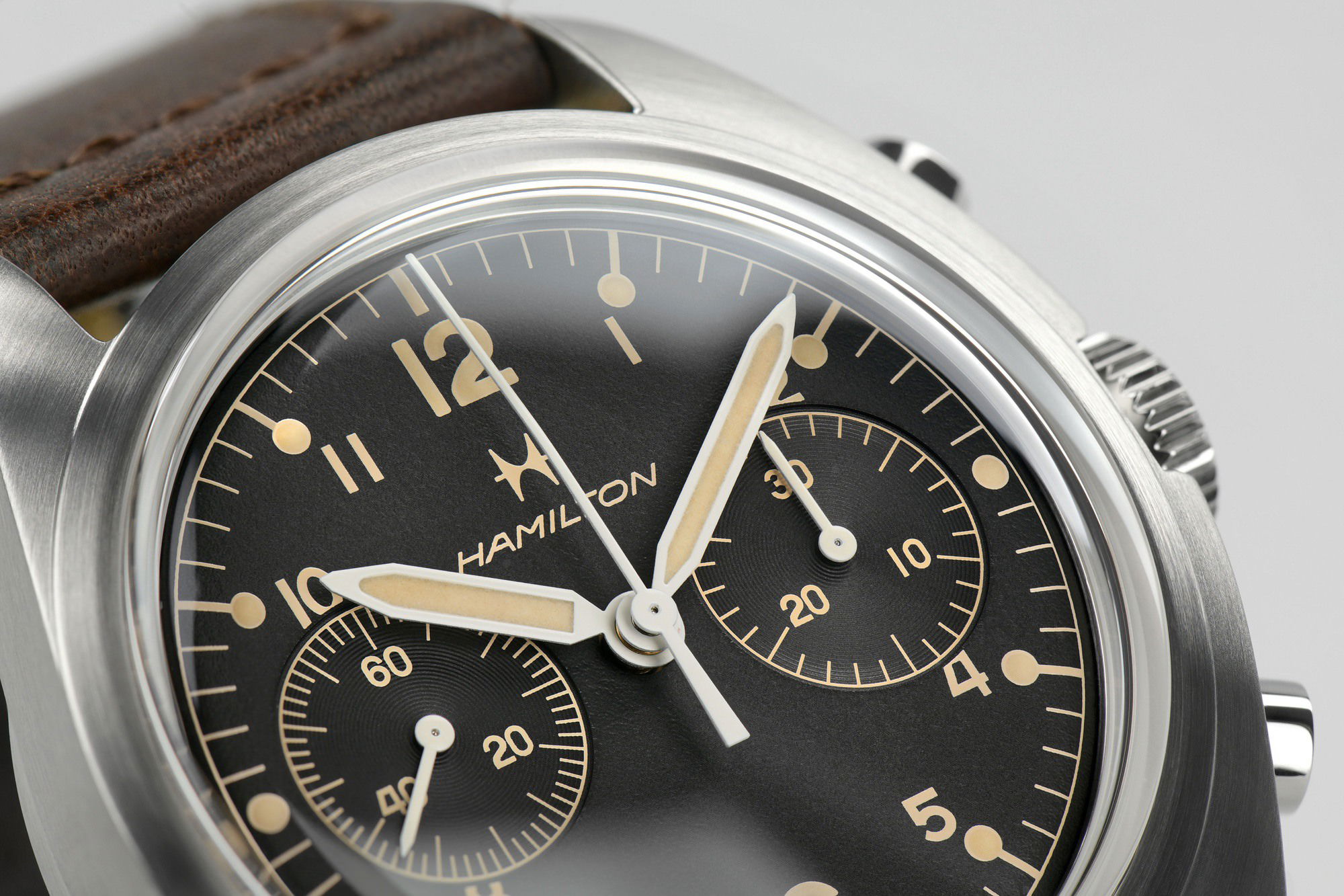 Khaki Pilot Pioneer Mechanical Chronograph - Image 10