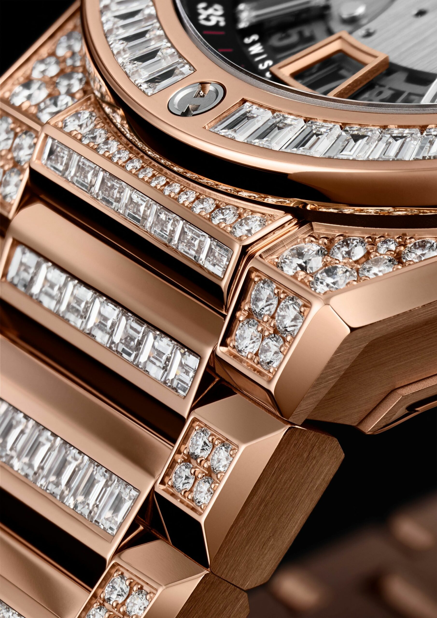 Big Bang Integrated Time Only King Gold Jewellery - Image 6