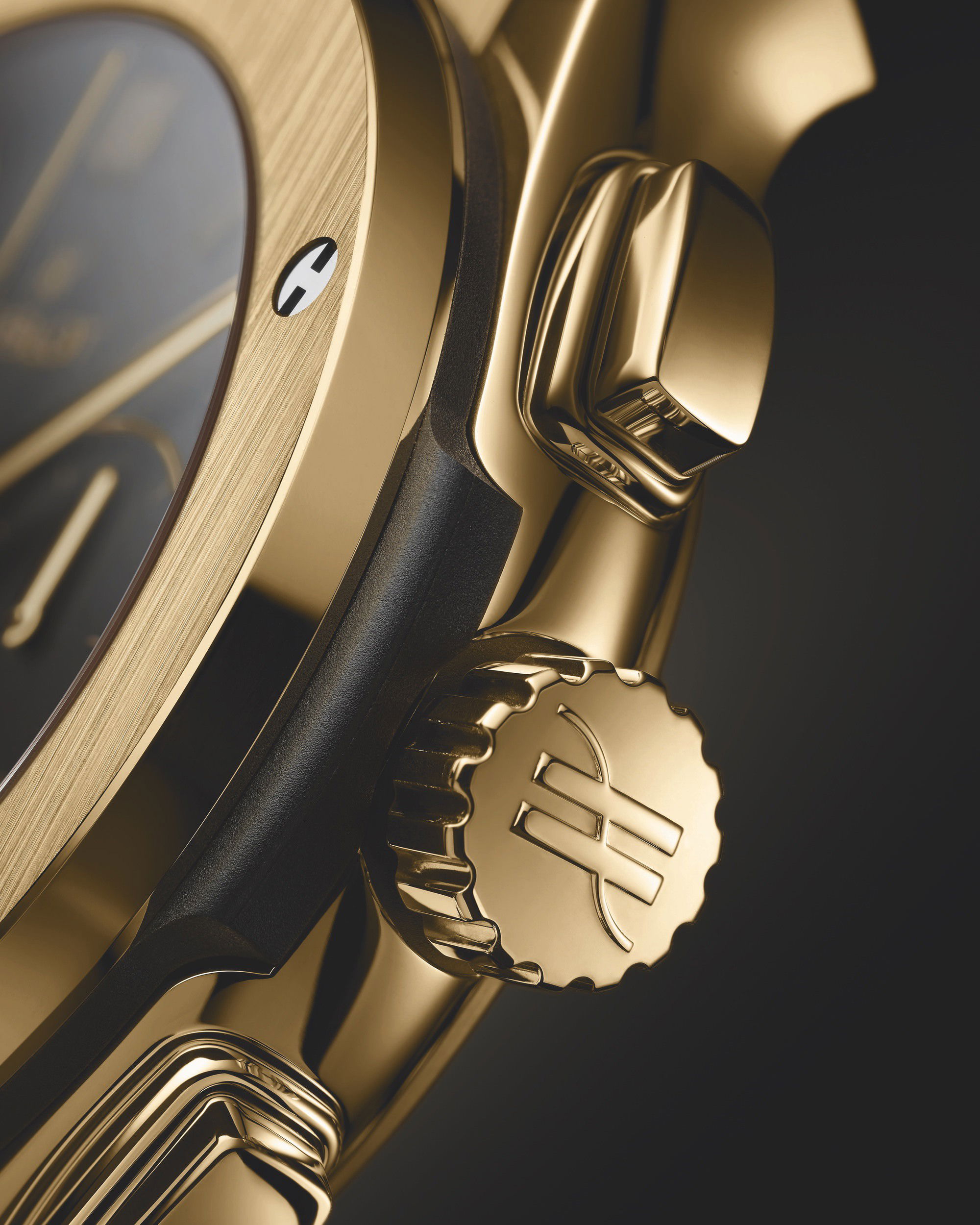 Classic Fusion Chronograph Yellow Gold - Image 8