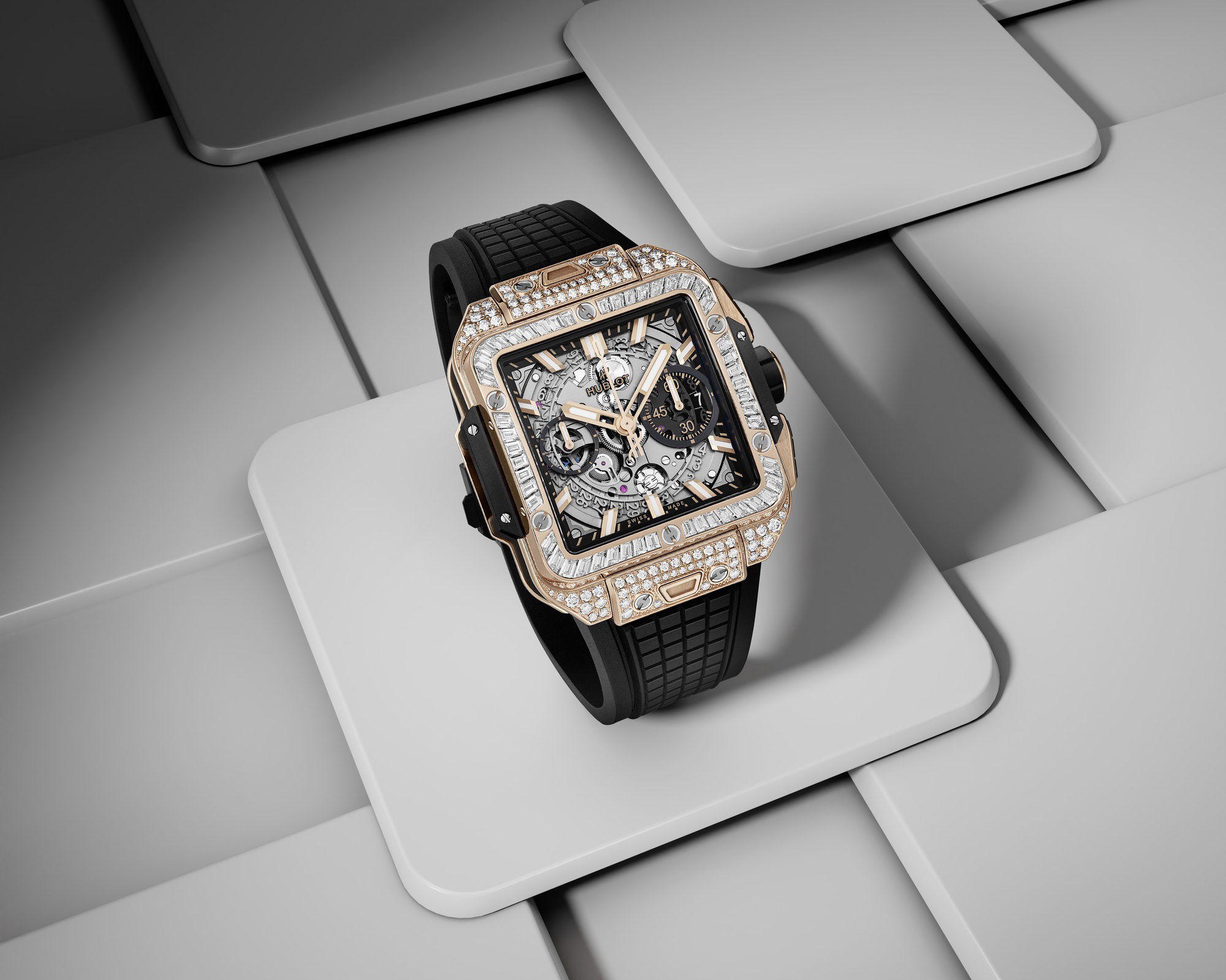 Square Bang Unico King Gold Jewellery - Image 2