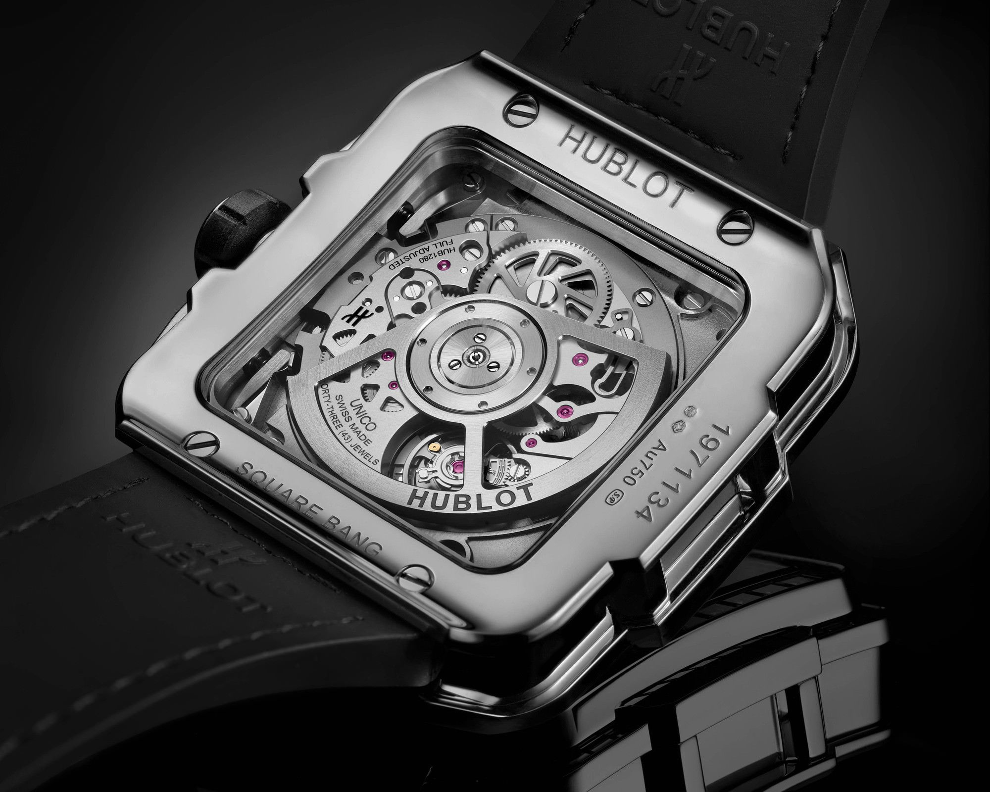 Square Bang Unico White Gold High Jewellery - Image 4