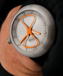 Alternative view of Megapod Hour Glass Matti