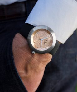 Alternative view of Megapod M303 Gold Dots