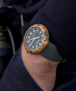 Alternative view of Seapod Bronze GMT Archi