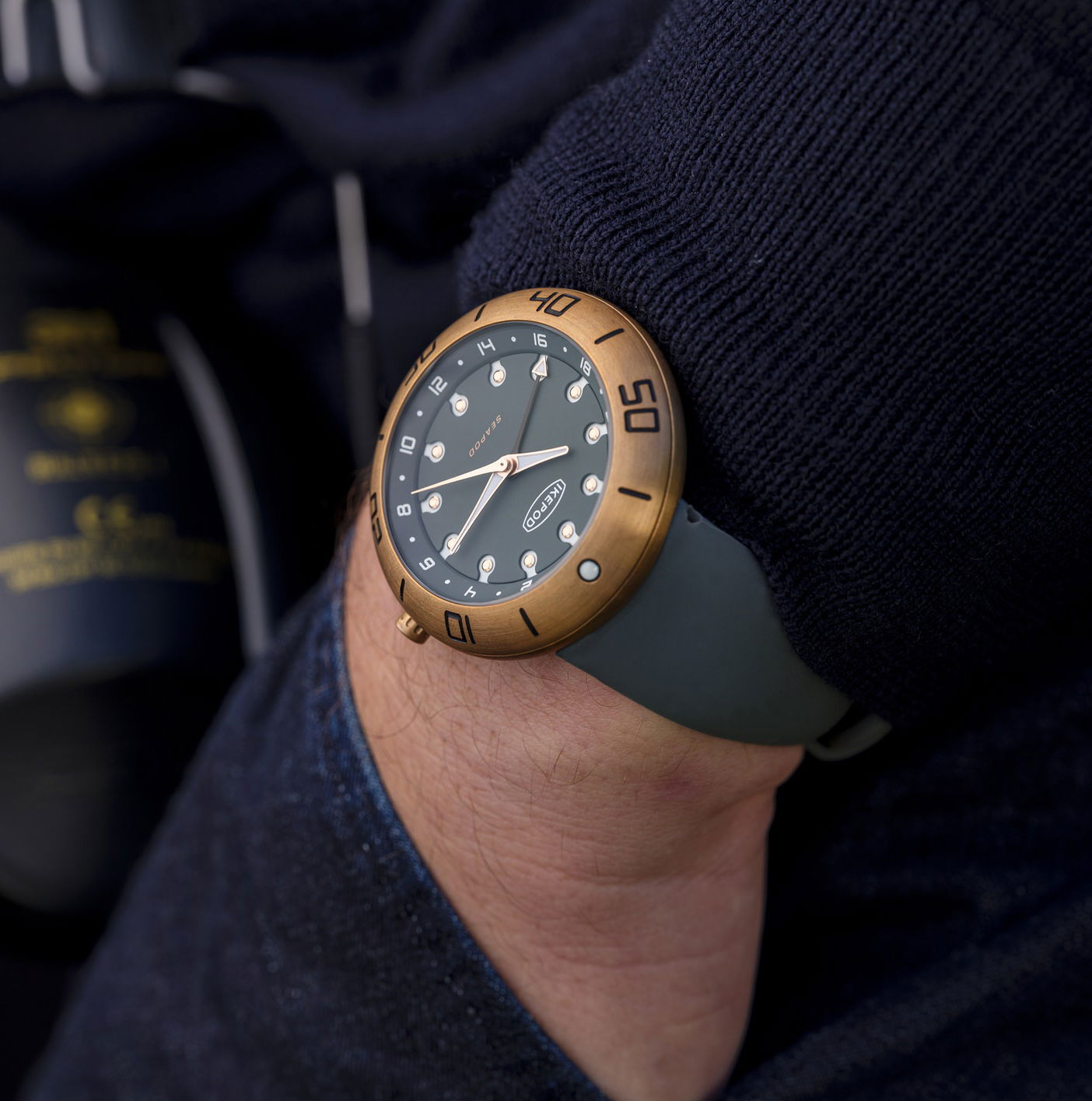 Seapod Bronze GMT Archi - Image 2