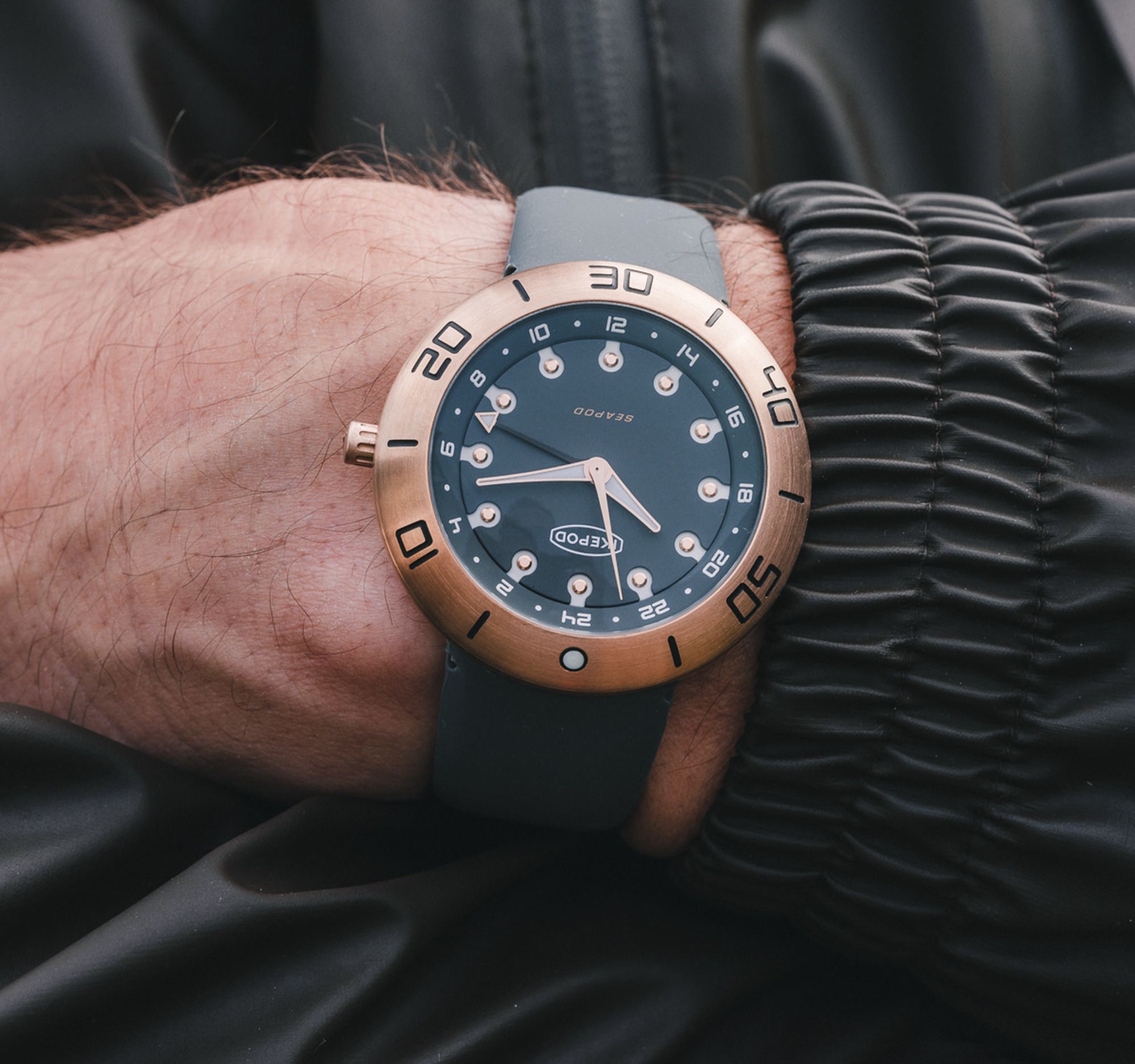 Seapod Bronze GMT Sylvia - Image 3