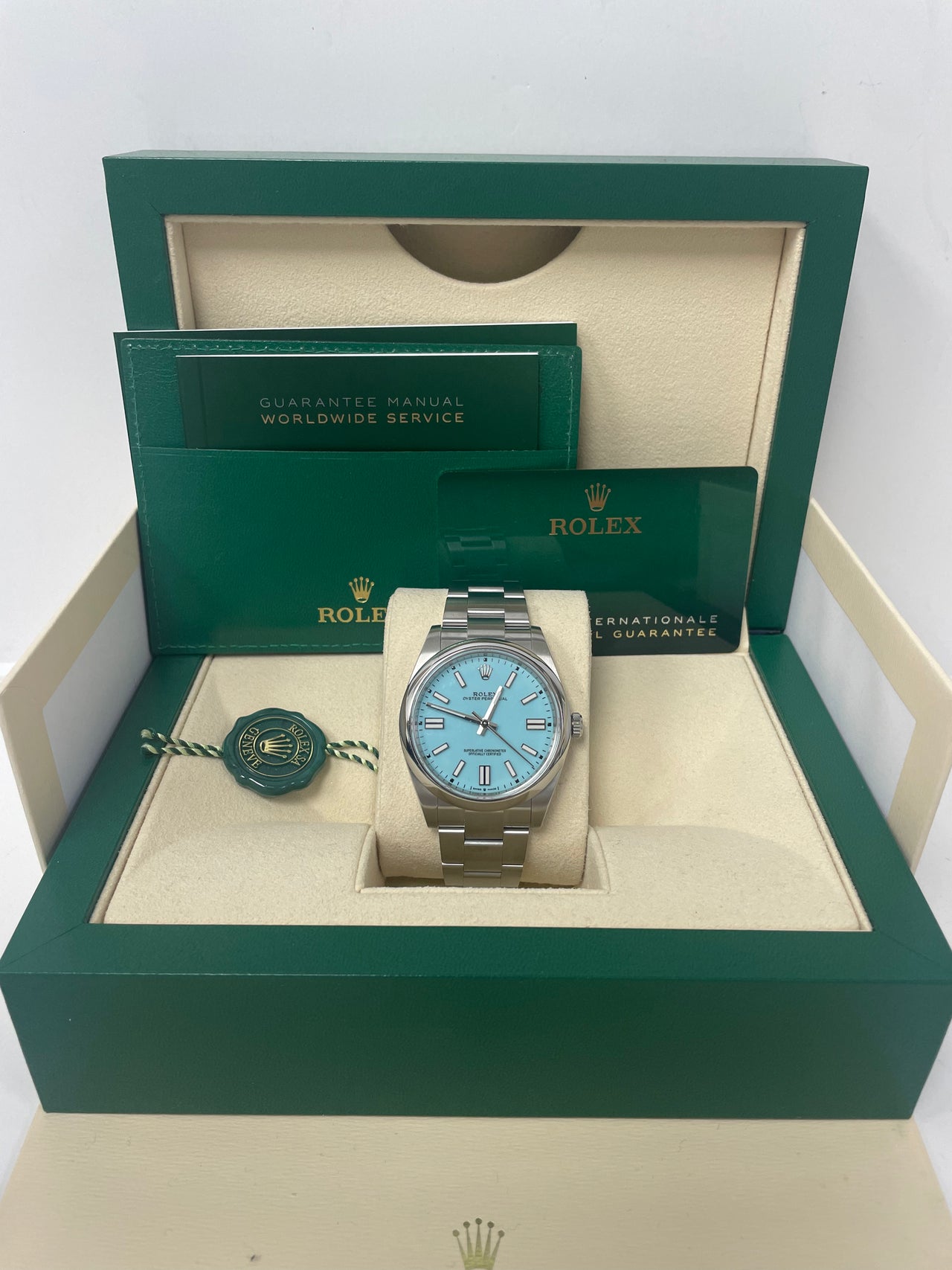 Rolex Oyster Perpetual 41 Stainless Steel - Turquoise Dial - Oyster Bracelet (Ref# 124300) - Image 2