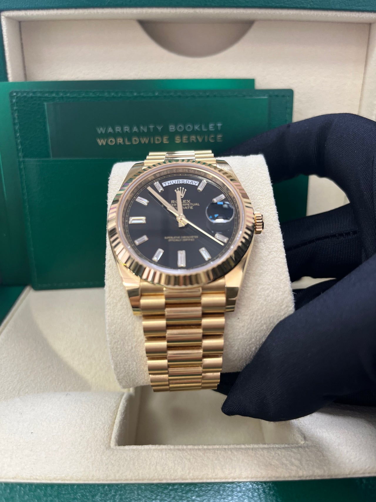 Rolex Day-Date 40 40 mm yellow gold 228238-0004 - Image 8