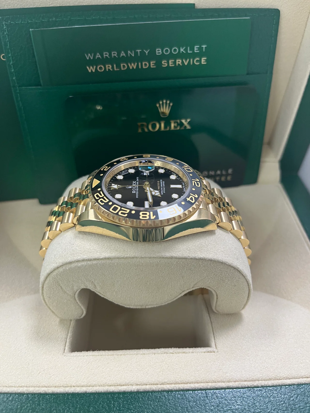 Rolex GMT-Master II 40 mm yellow gold 126718grnr-0001 - Image 8