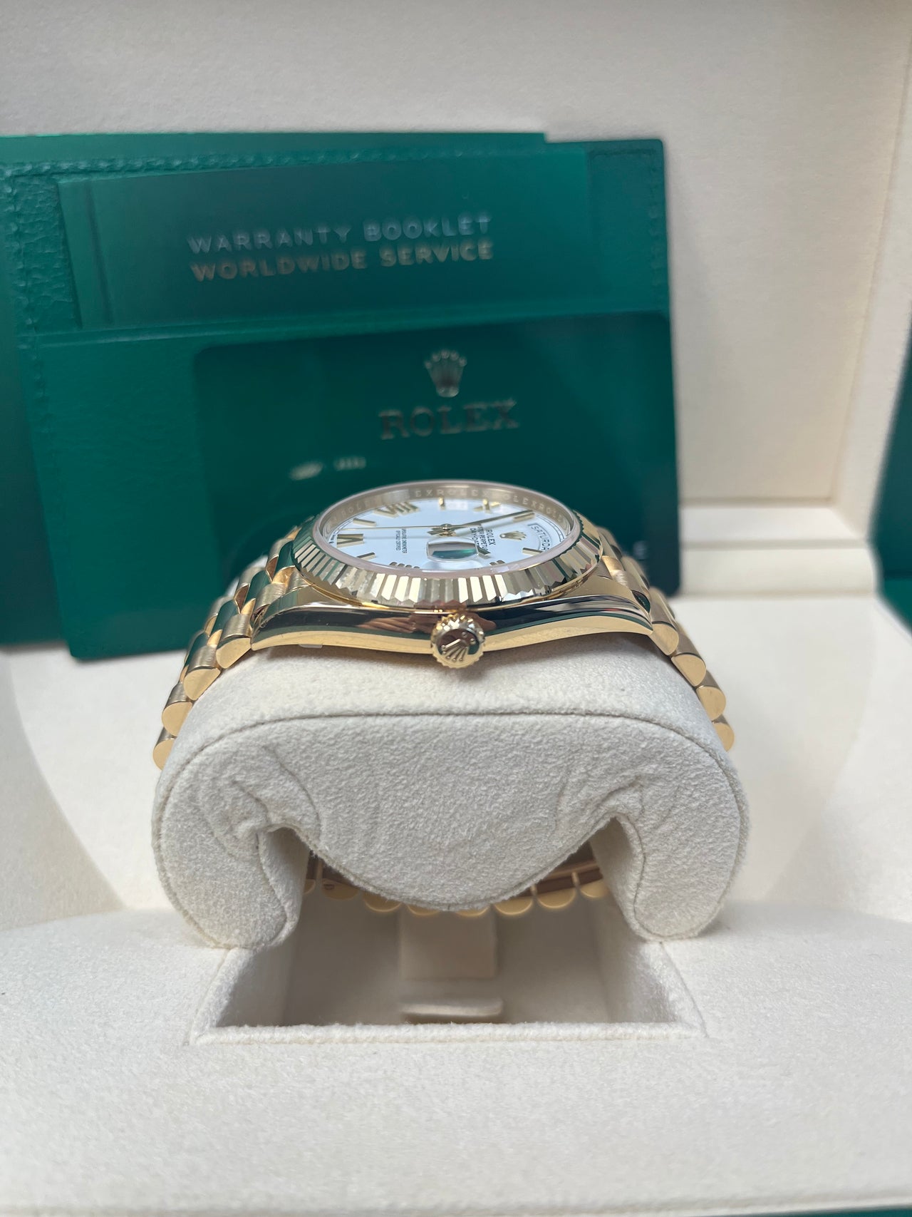 Rolex Day-Date 40 40 mm yellow gold 228238-0042 - Image 3