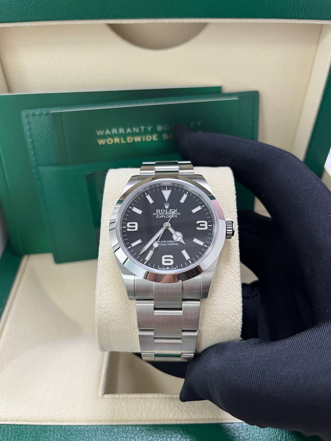 Rolex Explorer 40 40 mm Oystersteel 224270-0001 - Image 2