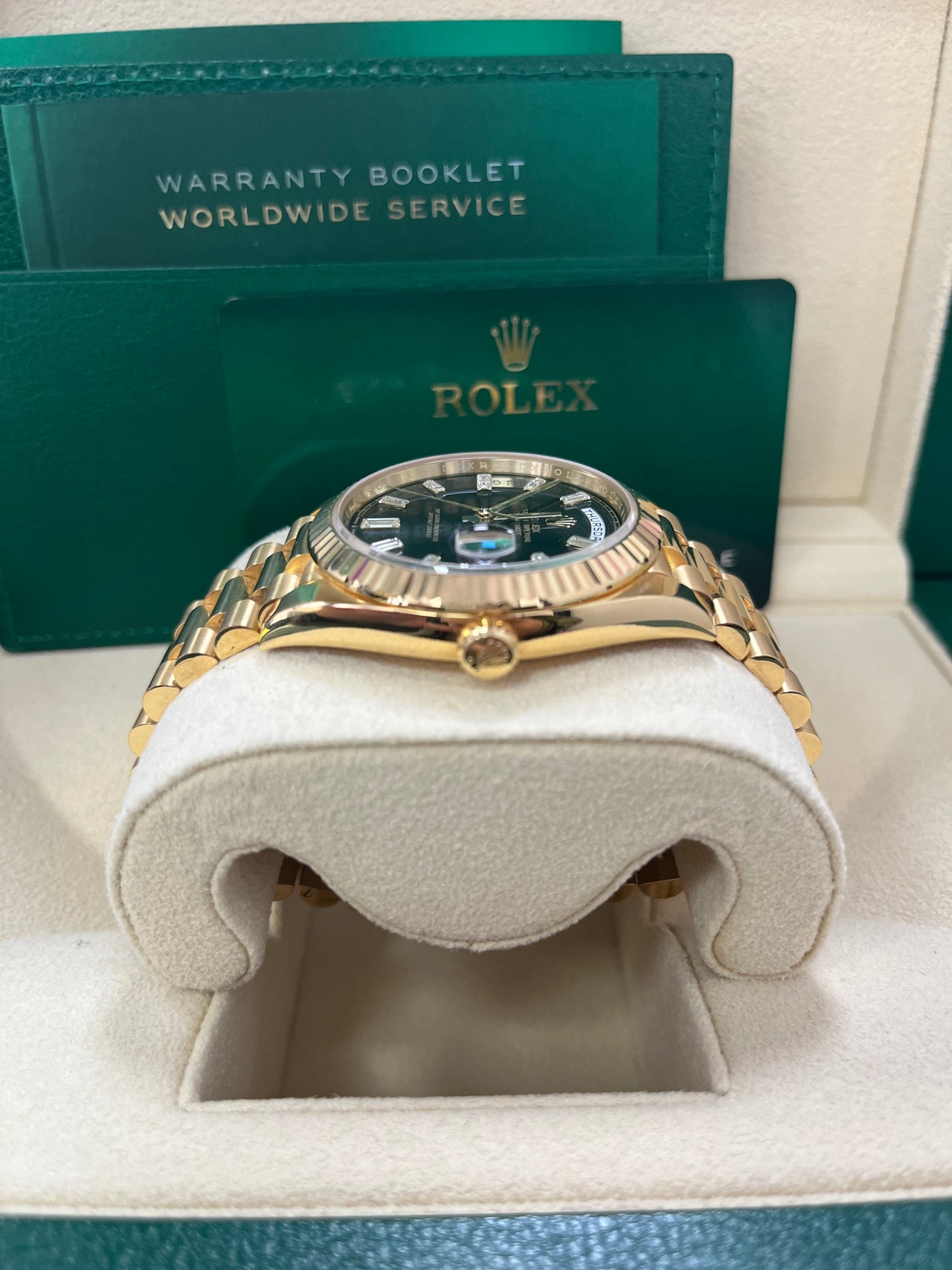 Rolex Day-Date 40 40 mm yellow gold 228238-0004 - Image 2