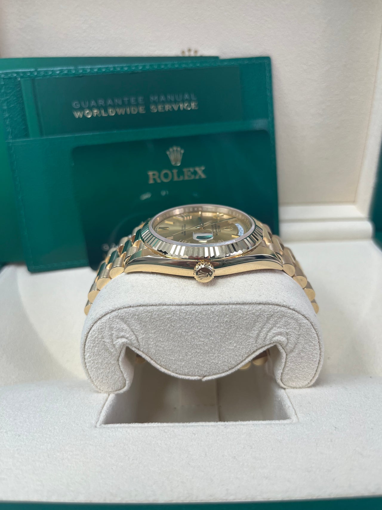 Rolex Day-Date 40 40 mm yellow gold 228238-0006 - Image 5