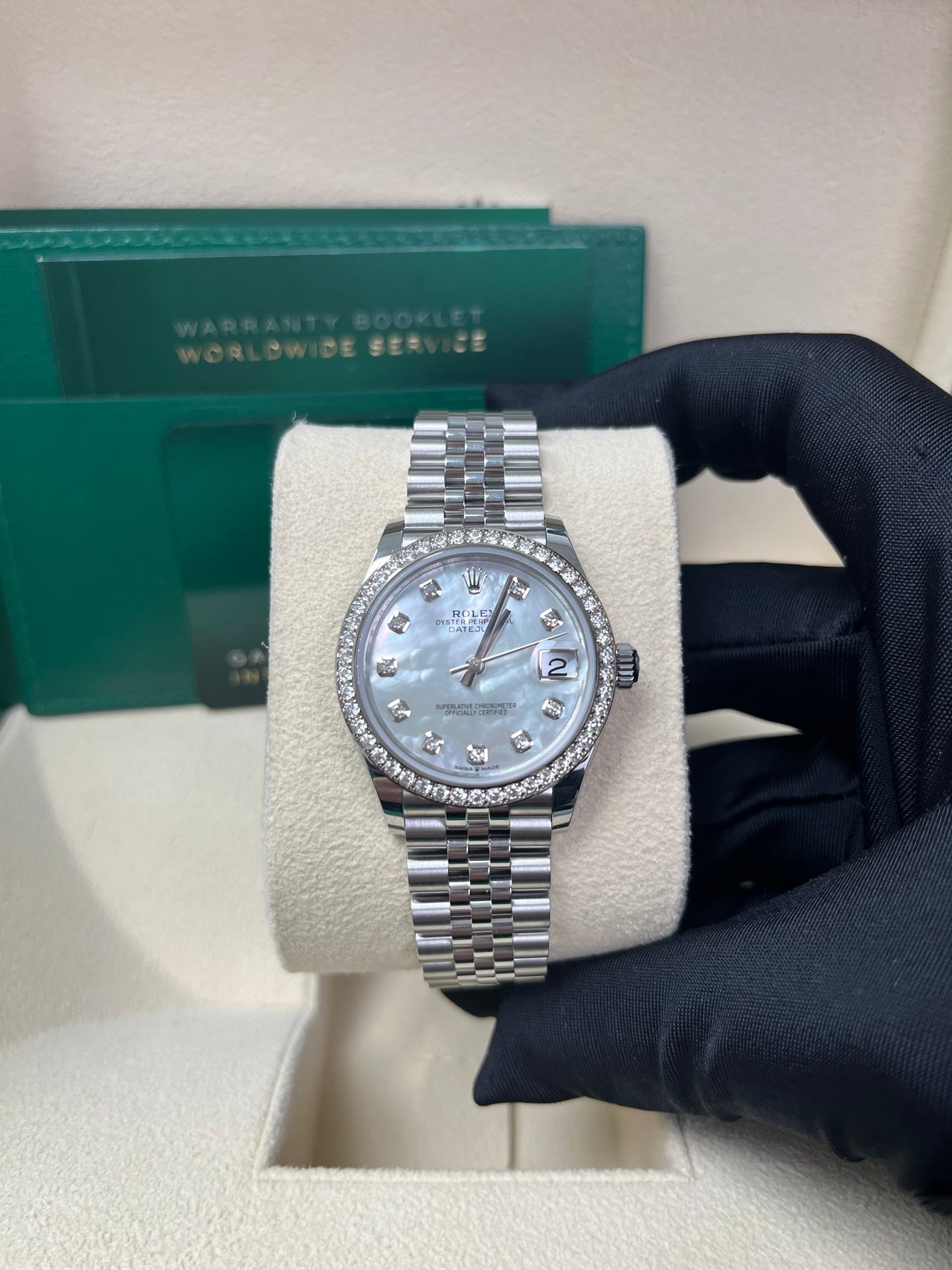 Rolex Datejust 31 Diamond Bezel - White Mother-Of-Pearl Diamond Dial - Jubilee 278384rbr - Image 3