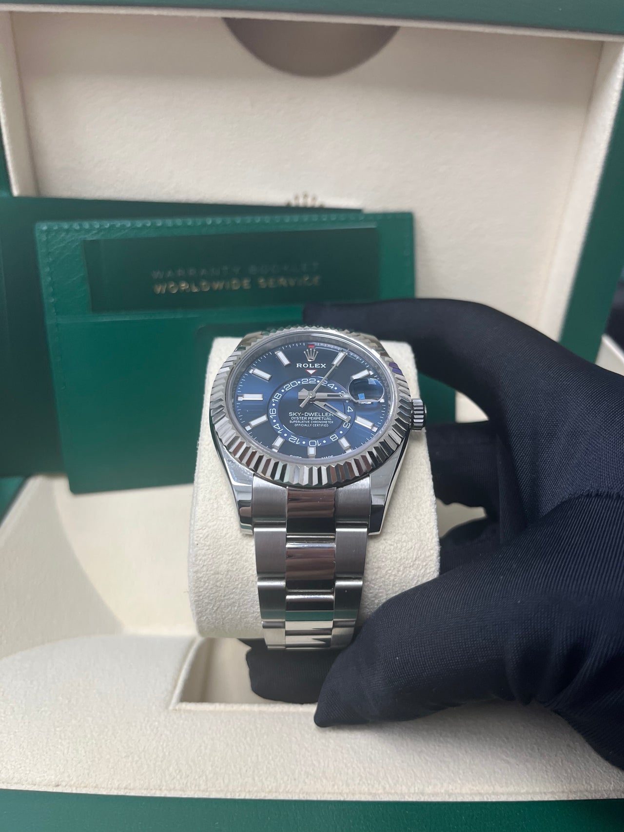 Rolex Sky-Dweller 42 mm Oystersteel and white gold 336934-0005 - Image 7