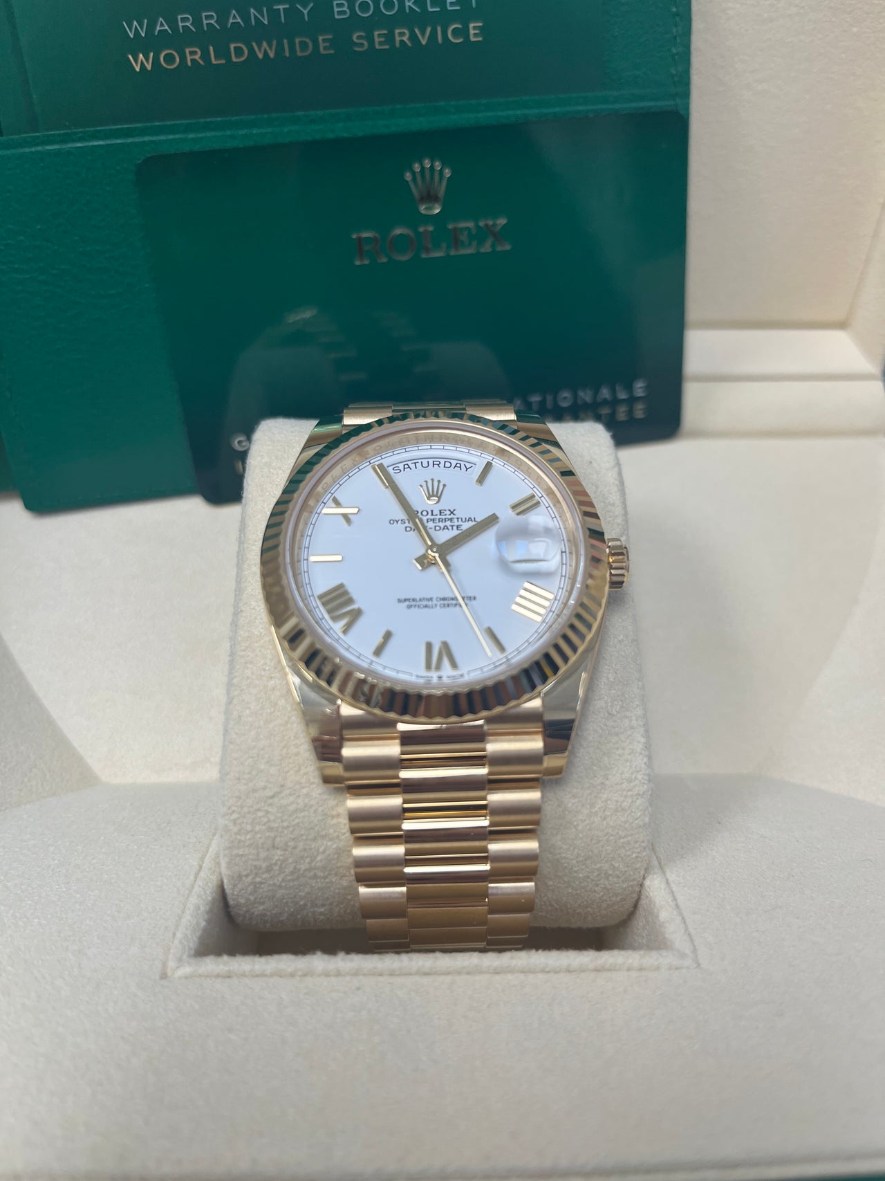 Rolex Day-Date 40 40 mm yellow gold 228238-0042 - Image 4