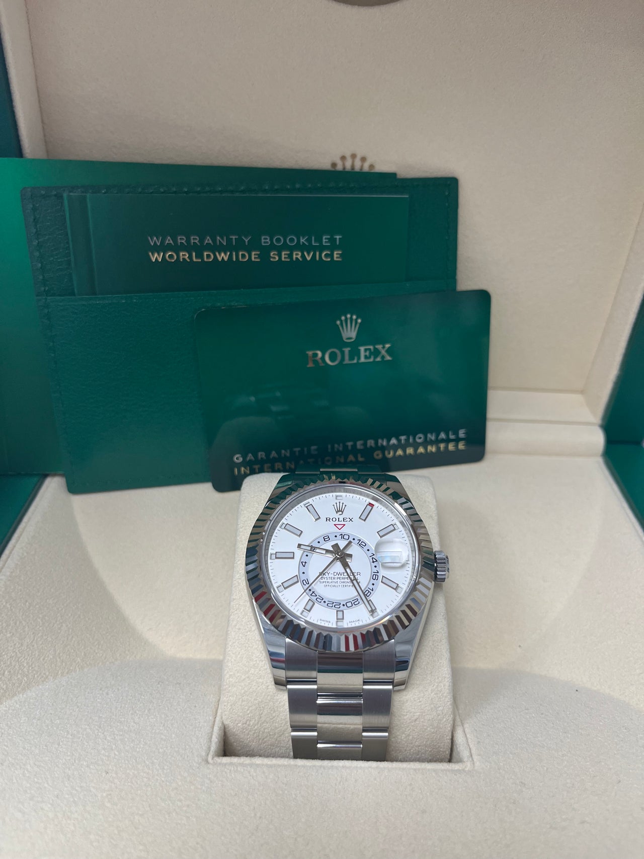 Rolex Sky-Dweller 42 mm Oystersteel and white gold 336934-0003 - Image 2