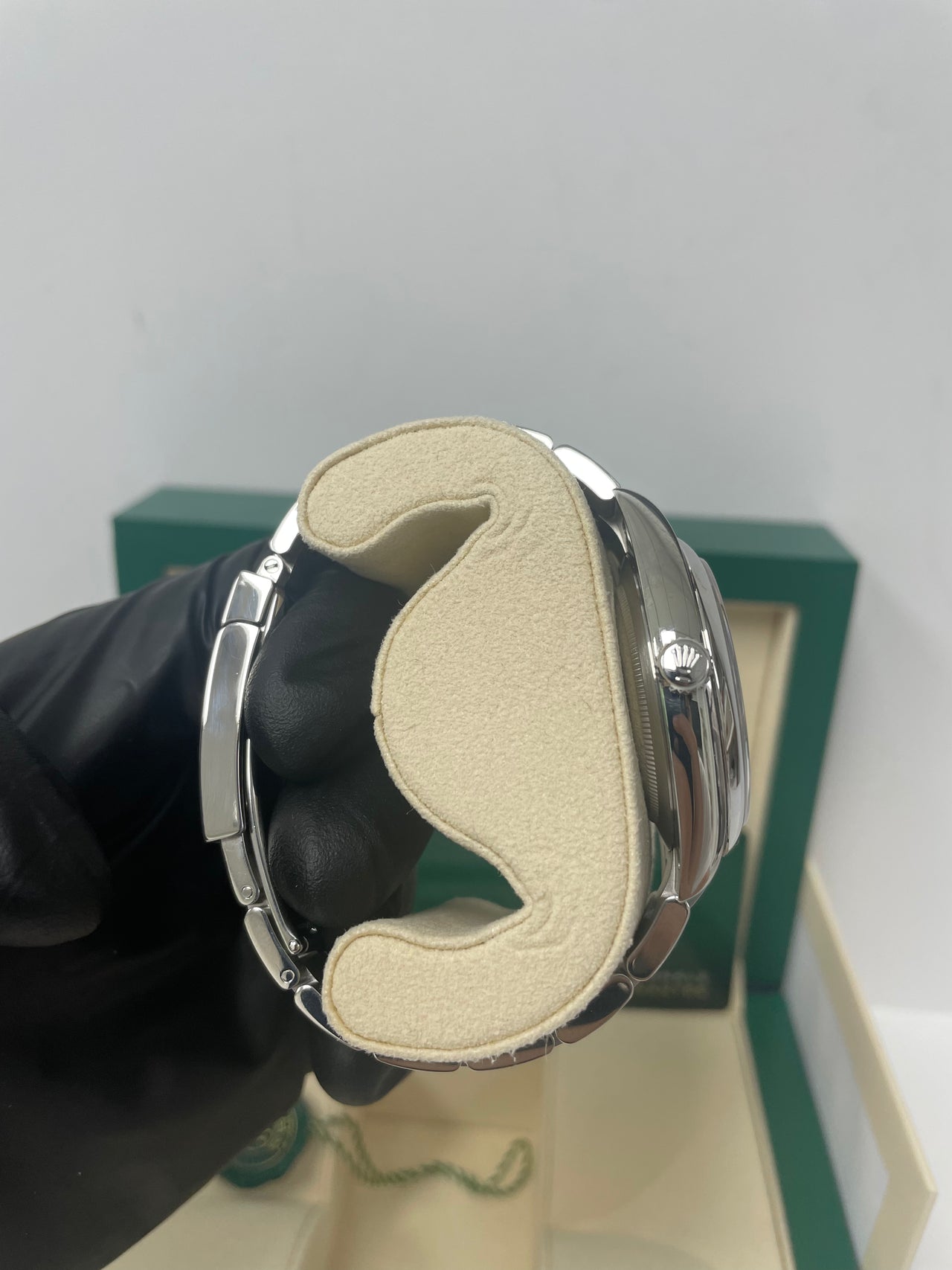 Rolex Oyster Perpetual 41 Stainless Steel - Turquoise Dial - Oyster Bracelet (Ref# 124300) - Image 7