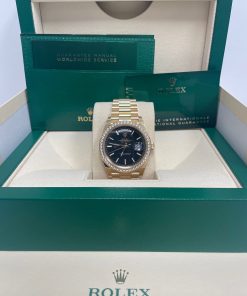 Alternative view of Rolex Day-Date 40 40 mm yellow gold and diamonds 228348rbr-0001