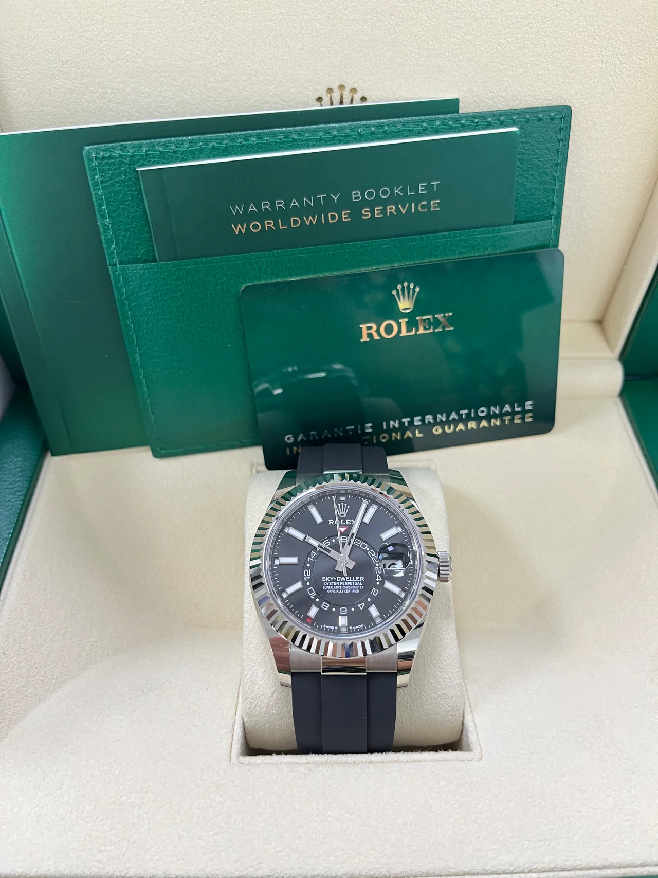 Rolex Sky-Dweller 42 mm white gold 336239-0002 - Image 12