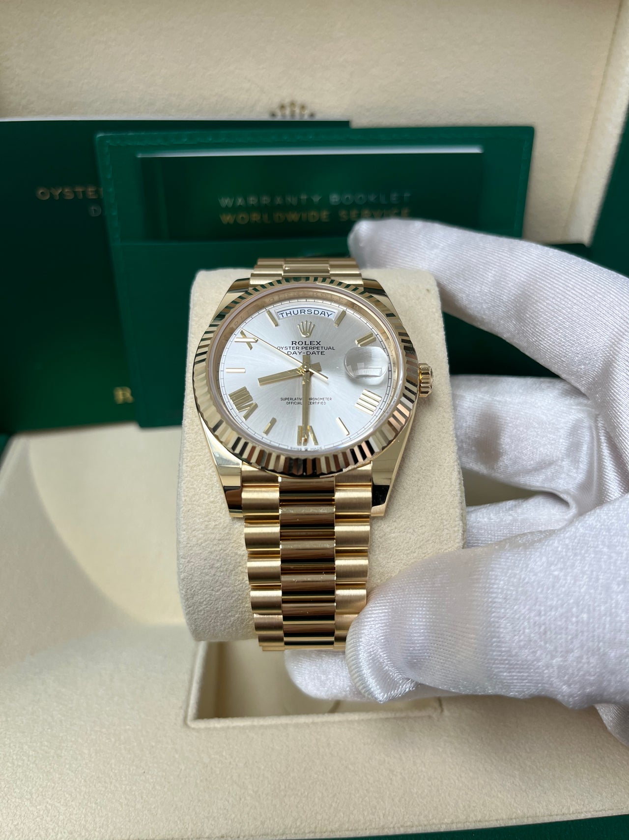 Rolex Day-Date 40 40 mm yellow gold 228238-0002 - Image 3