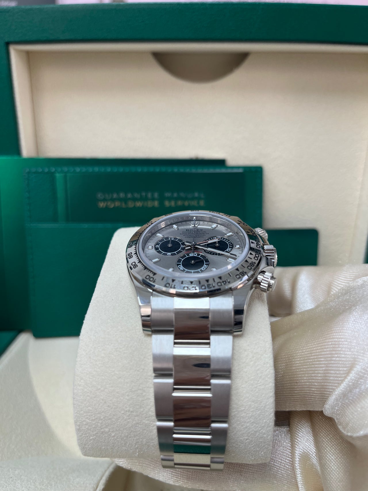 Rolex Daytona White Gold Cosmograph 40 Watch -Stainless Steel And Black Index Dial (Ref# 116509) - Image 3