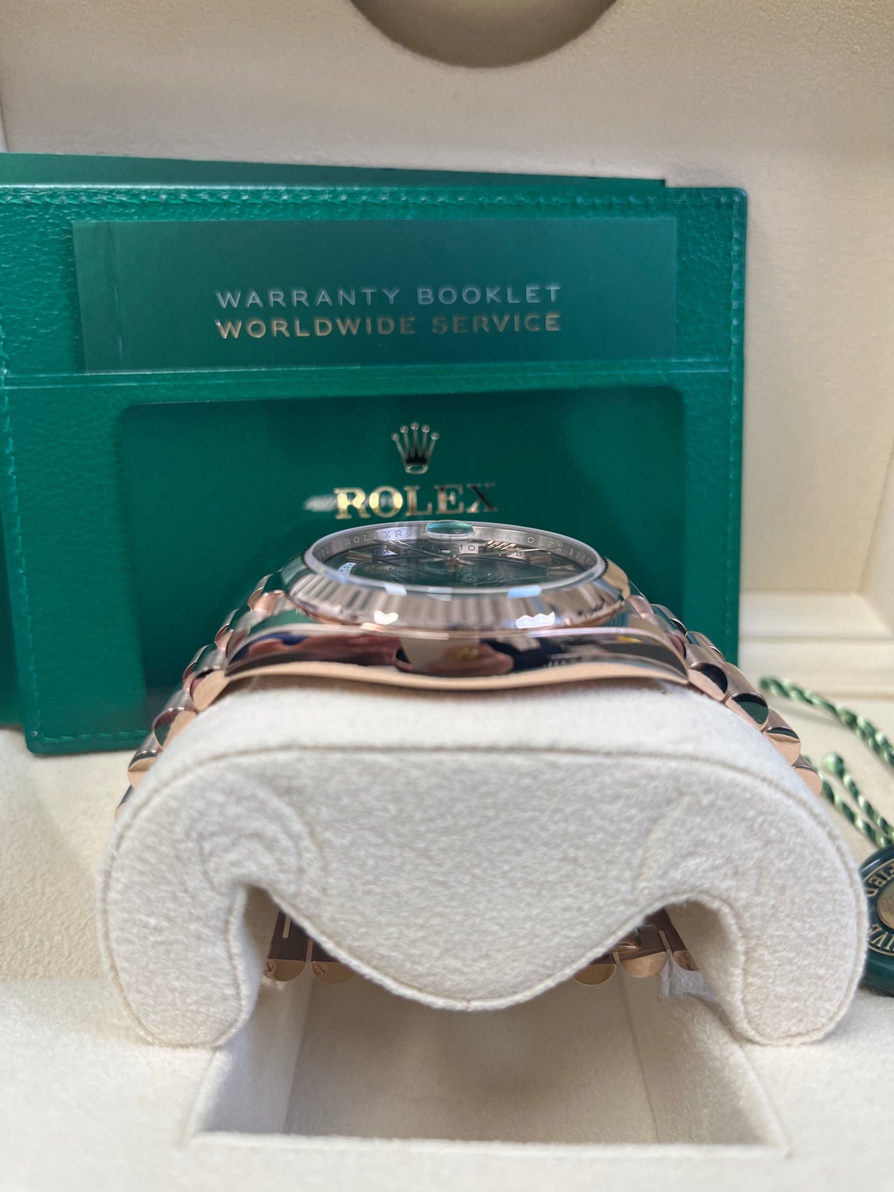 Rolex Day-Date 40 40 mm Everose gold 228235-0002 - Image 6