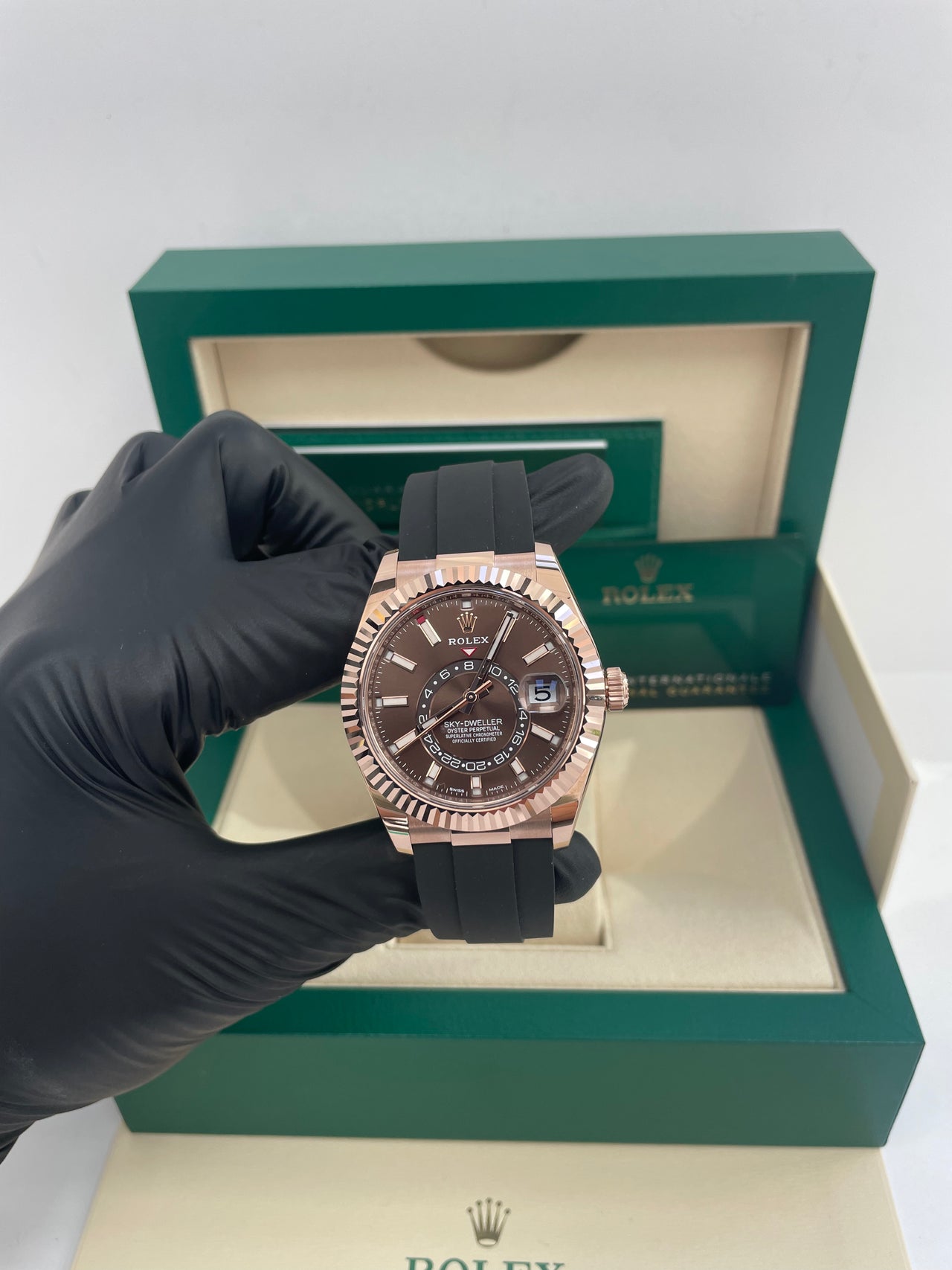 Rolex Sky-Dweller 42 mm Everose gold 336235-0002 - Image 6