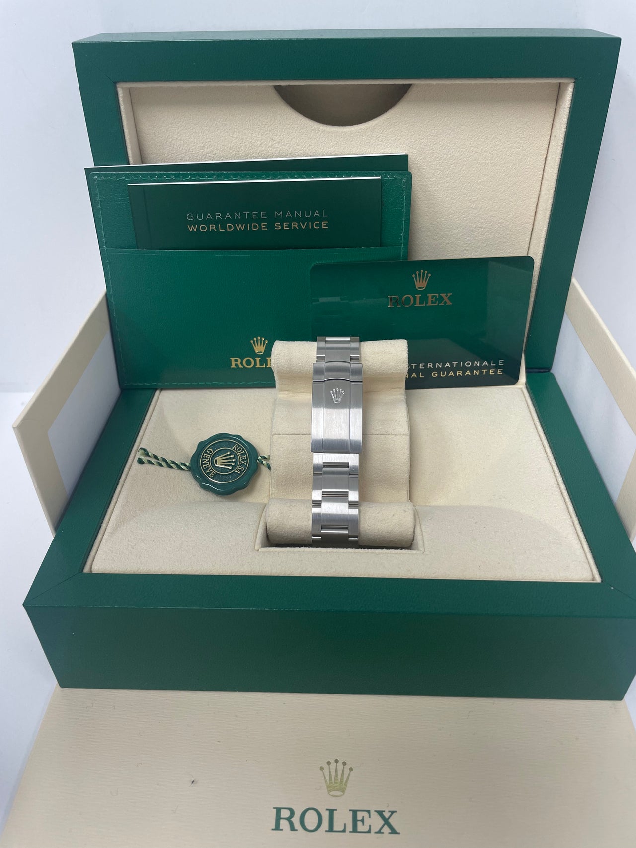 Rolex Oyster Perpetual 41 Stainless Steel - Turquoise Dial - Oyster Bracelet (Ref# 124300) - Image 3