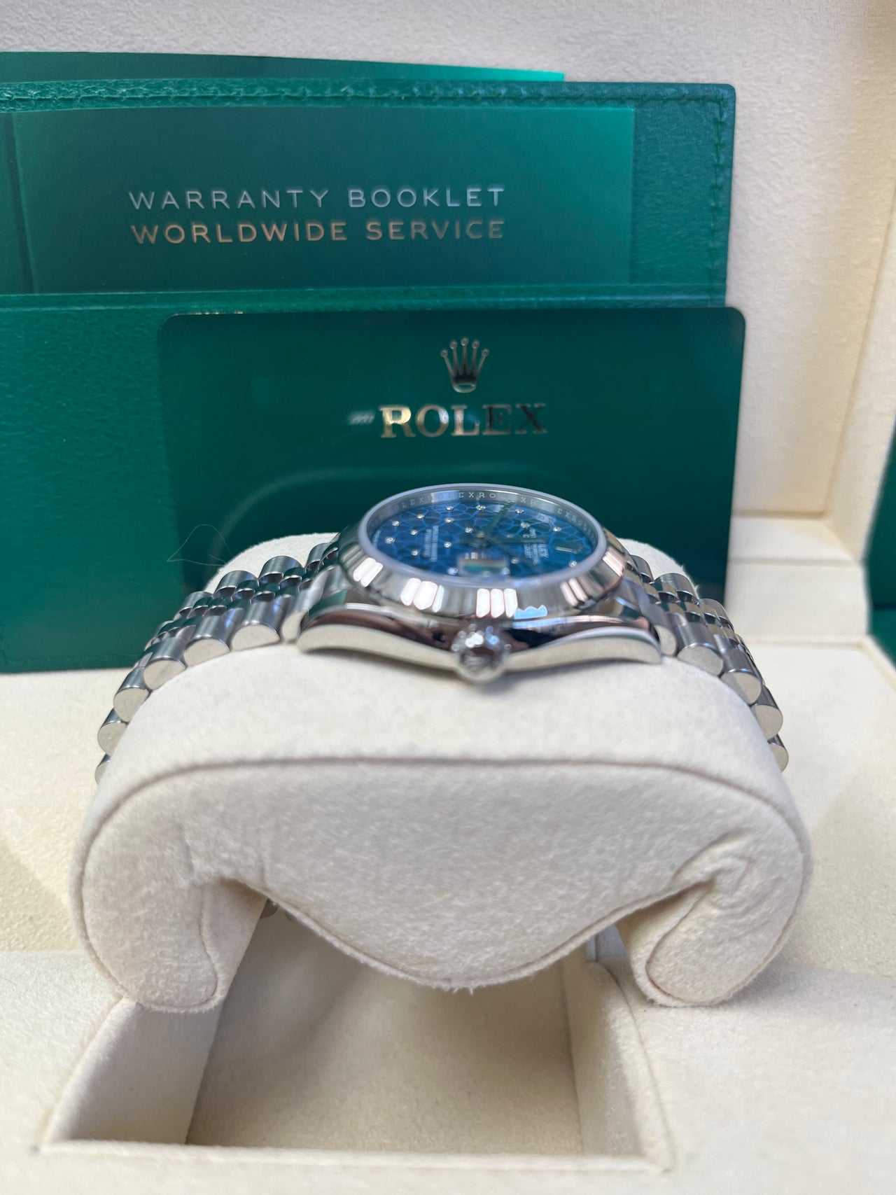 Rolex Datejust 31mm New 2022 Model Oystersteel and White Gold Jubilee Bracelet (Reference 278274) - Image 8