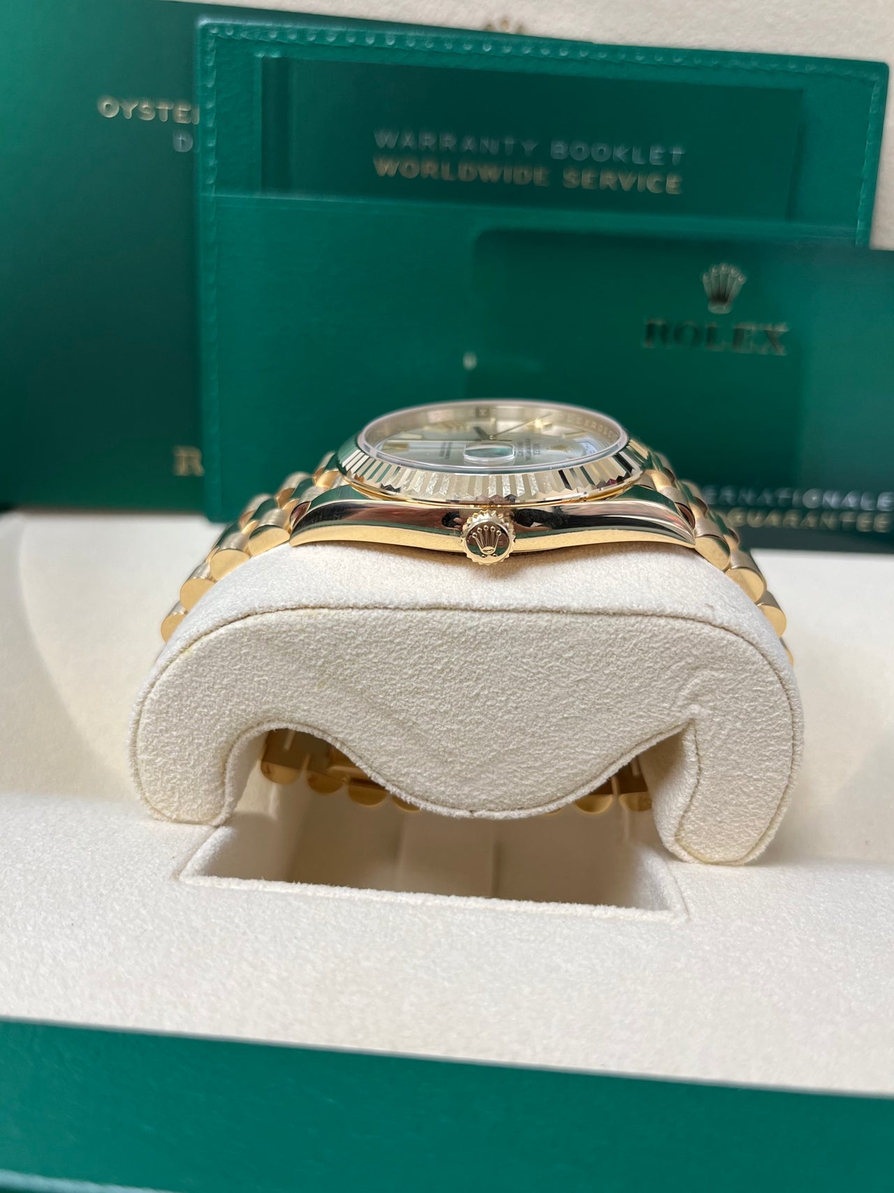 Rolex Day-Date 40 40 mm yellow gold 228238-0002 - Image 4