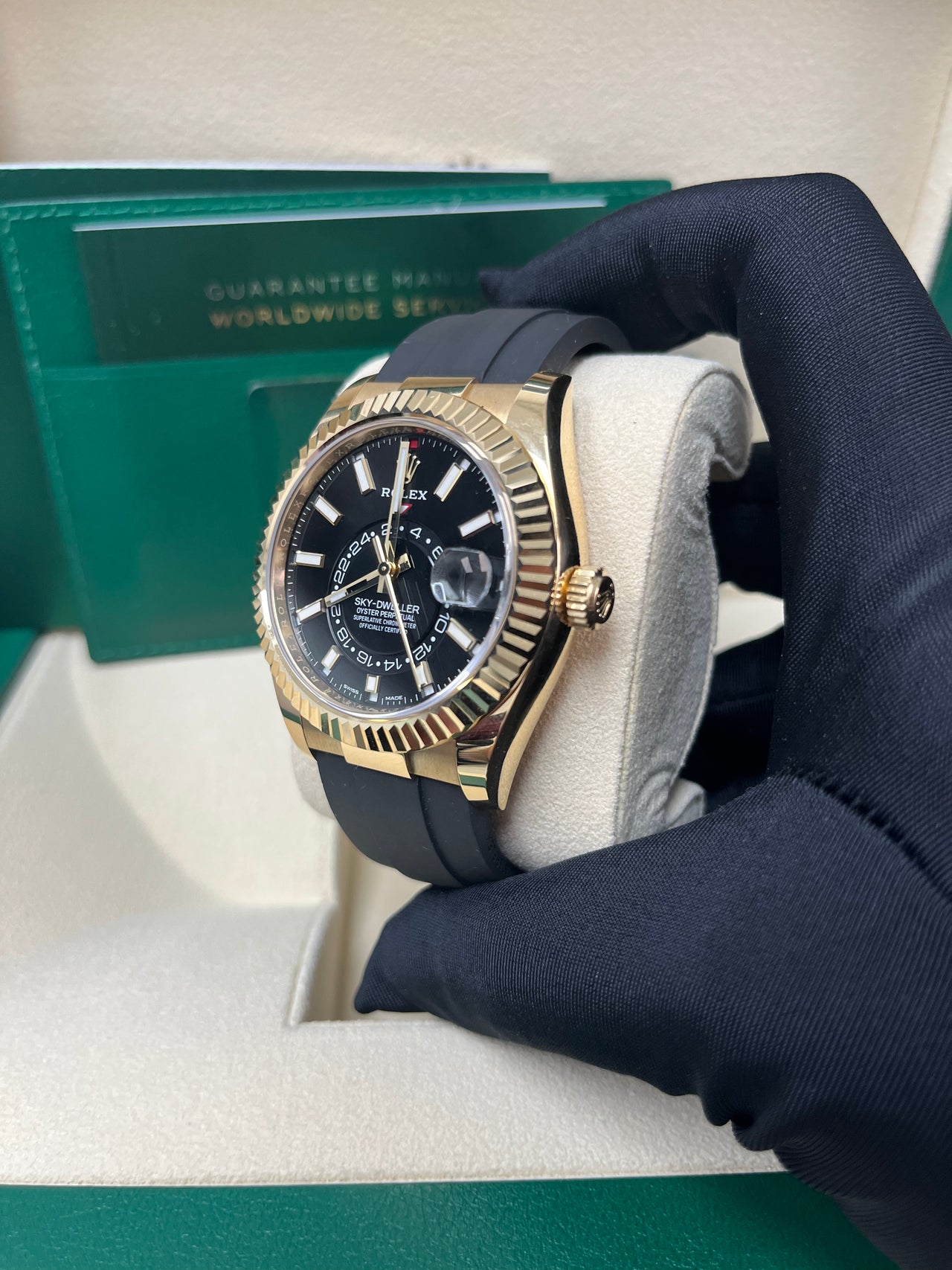 Rolex Sky-Dweller 42 mm yellow gold 336238-0002 - Image 8