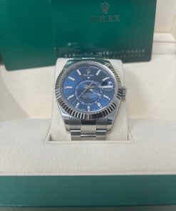 Alternative view of Rolex Sky-Dweller 42 mm Oystersteel and white gold 336934-0005