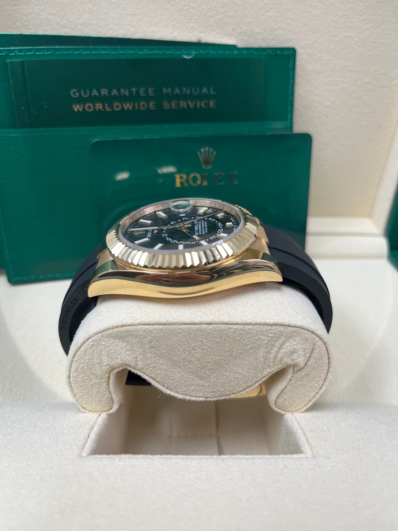 Rolex Sky-Dweller 42 mm yellow gold 336238-0002 - Image 4