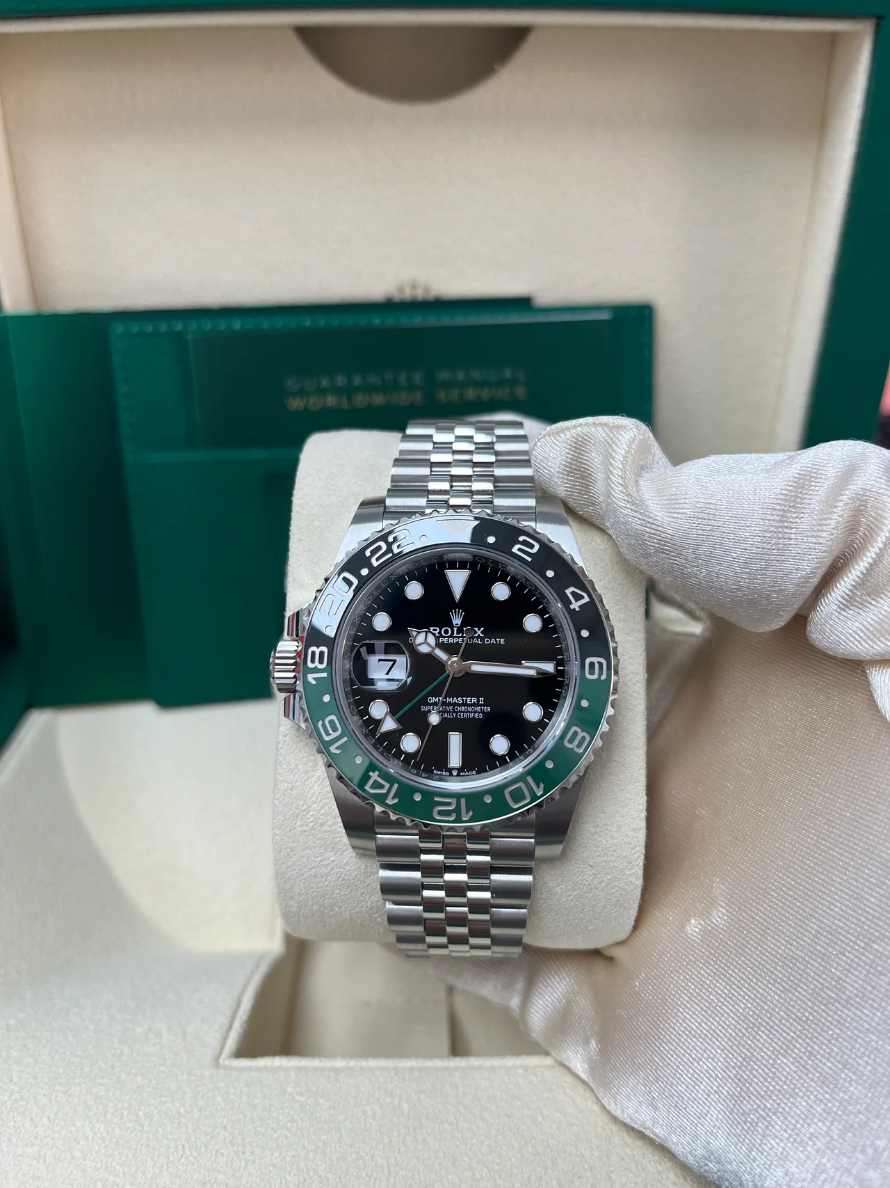 Rolex GMT-Master II 40 mm Oystersteel 126720vtnr-0002 - Image 4
