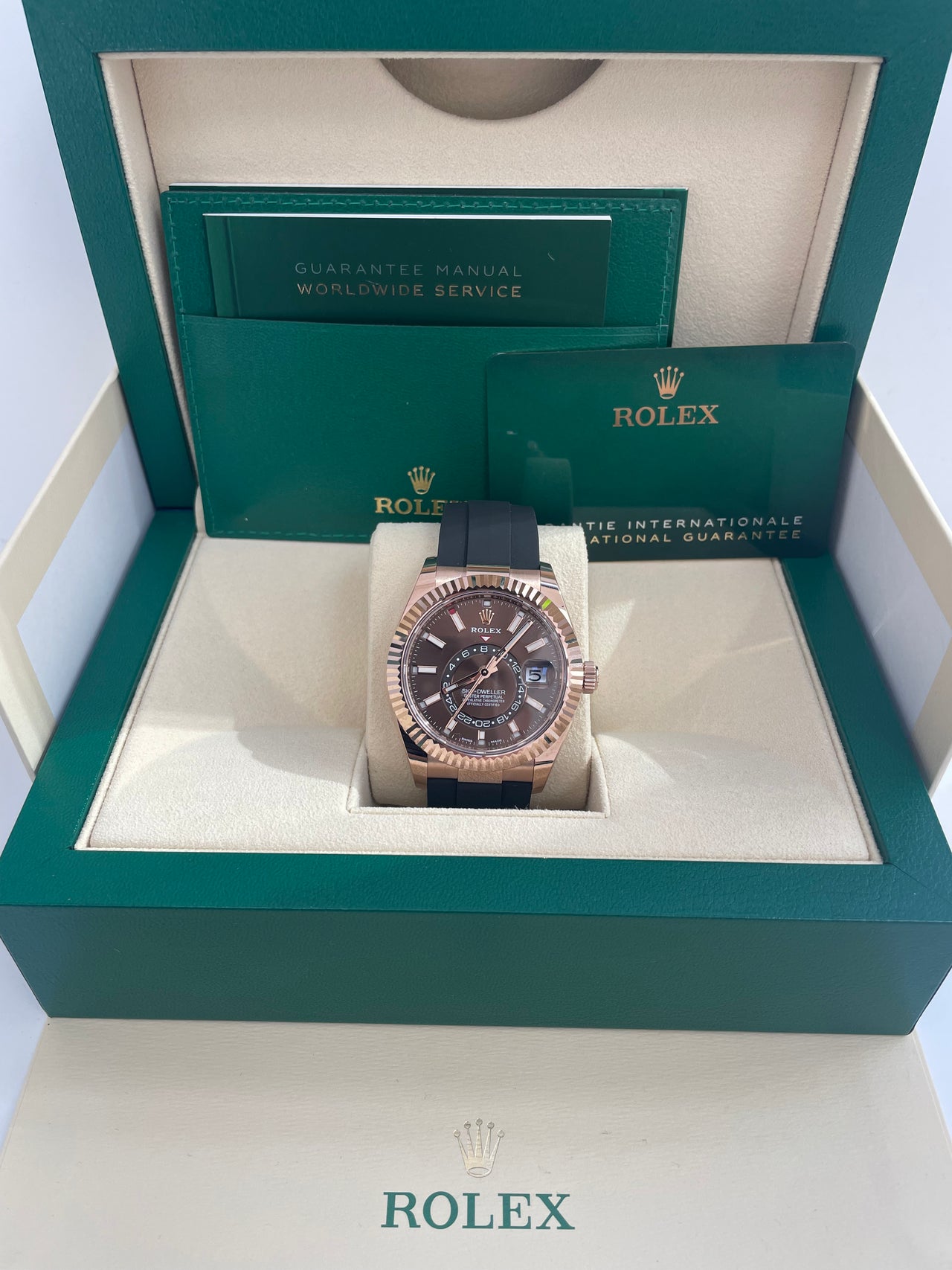 Rolex Sky-Dweller 42 mm Everose gold 336235-0002 - Image 2