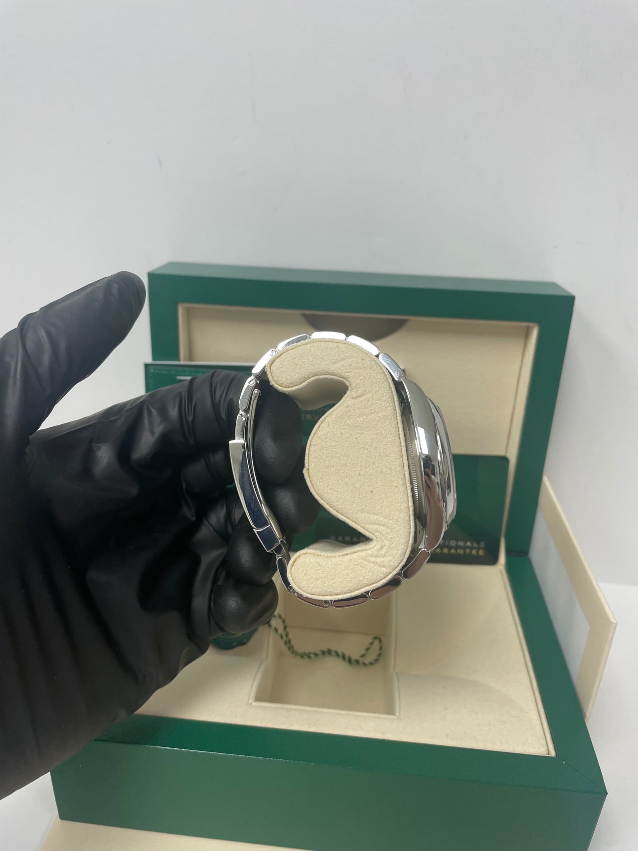 Rolex Oyster Perpetual 41 Stainless Steel - Turquoise Dial - Oyster Bracelet (Ref# 124300) - Image 8