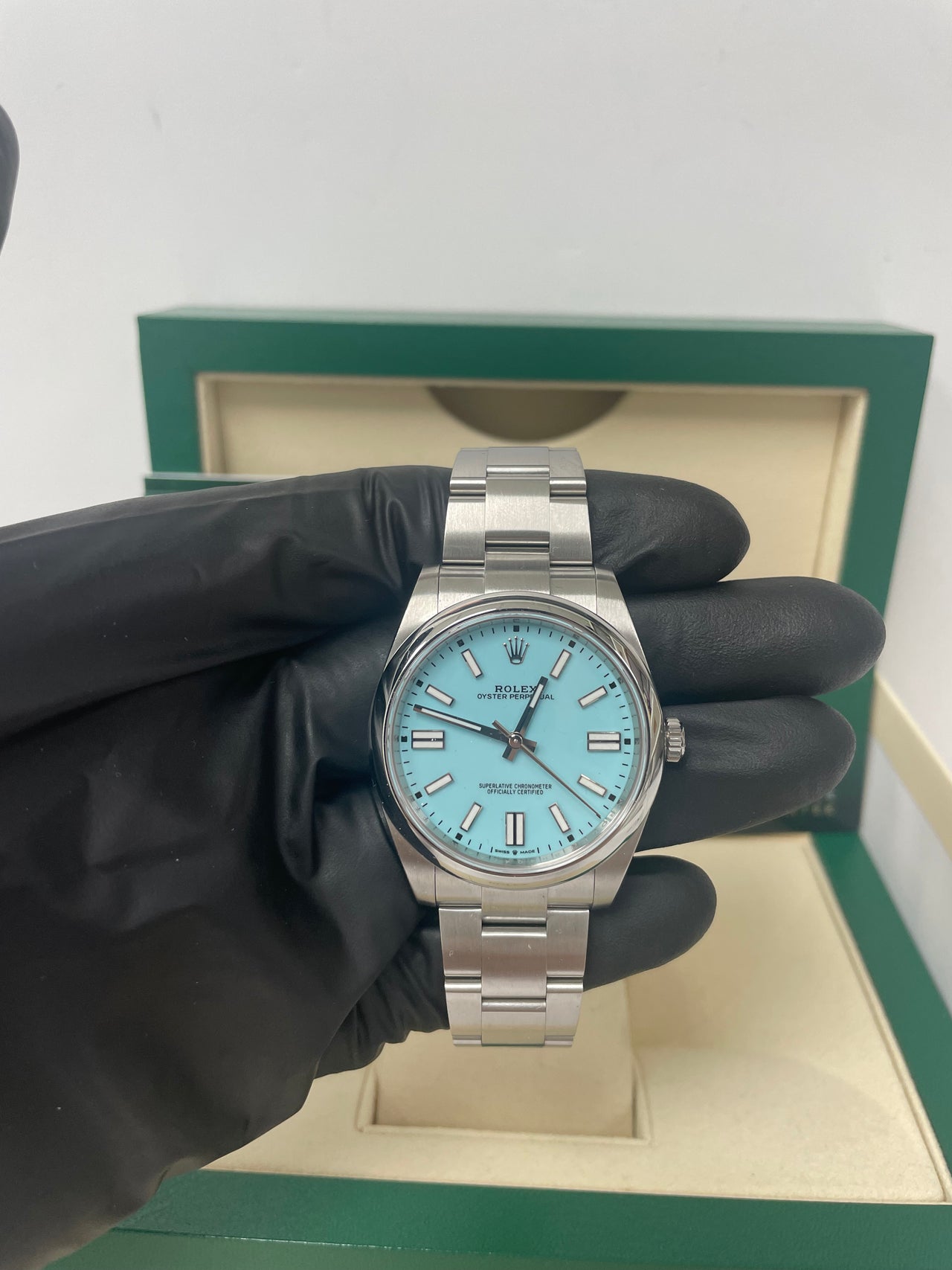 Rolex Oyster Perpetual 41 Stainless Steel - Turquoise Dial - Oyster Bracelet (Ref# 124300) - Image 5