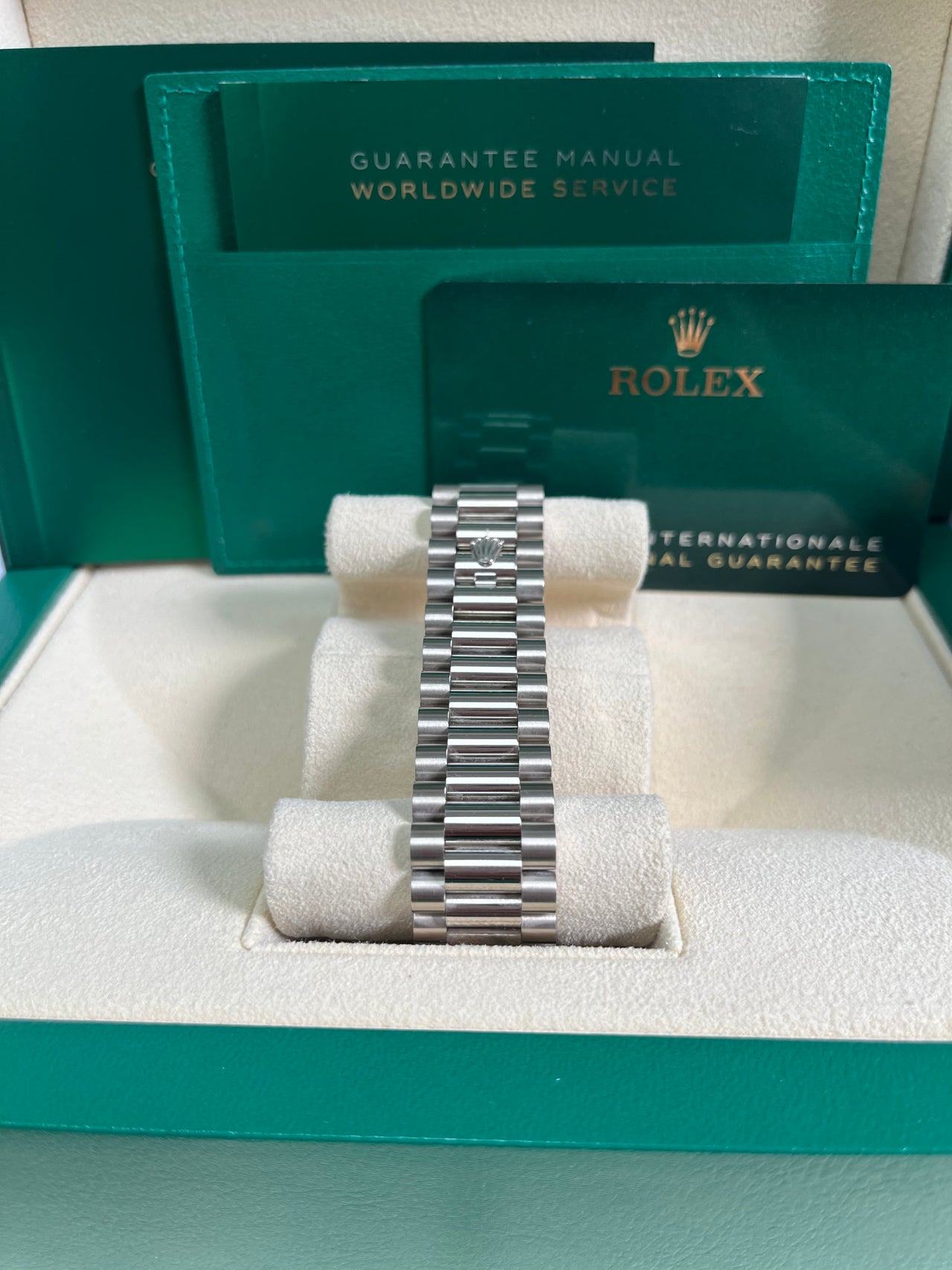 Rolex Day-Date 40 40 mm white gold 228239-0033 - Image 6