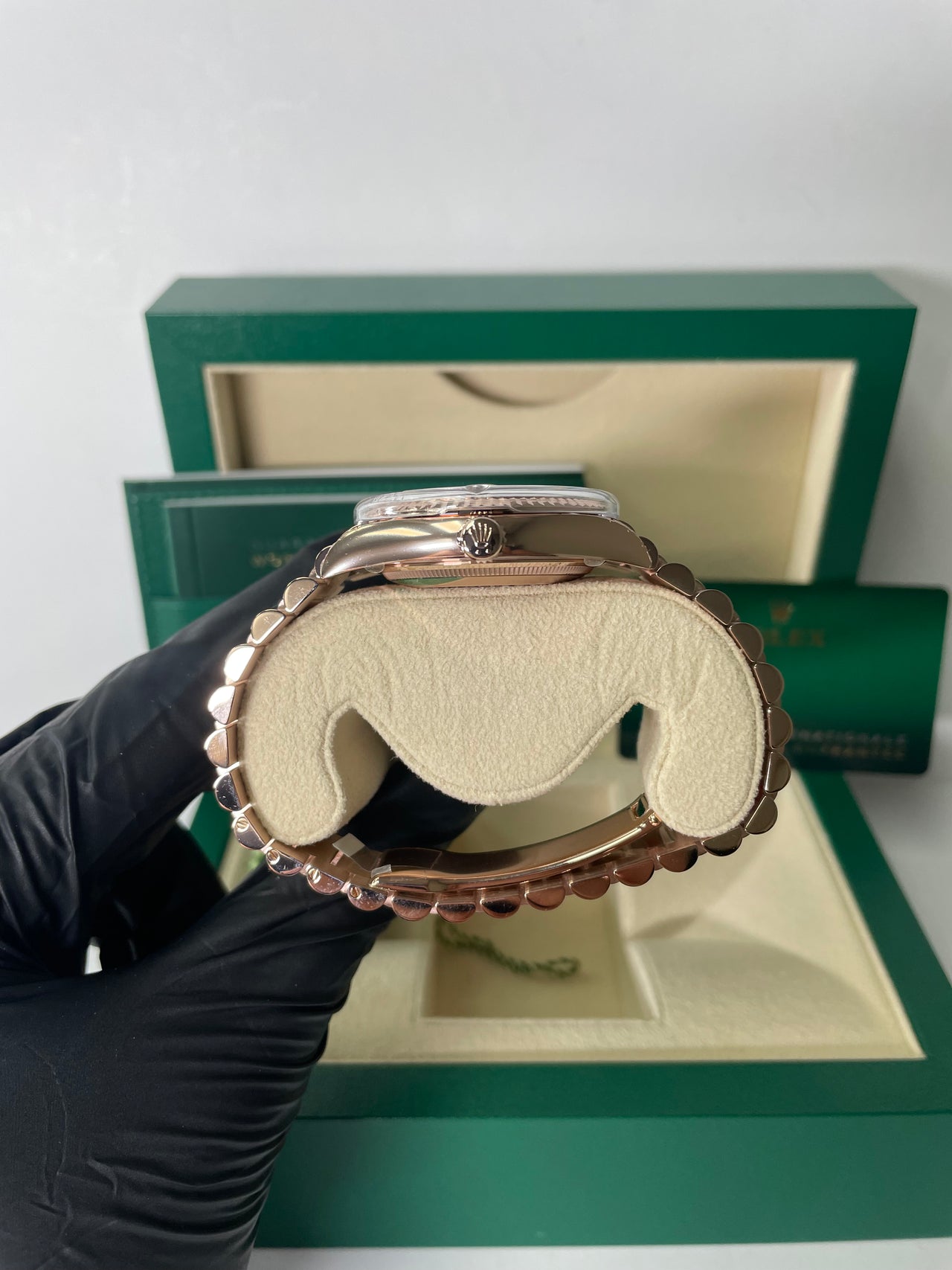 Rolex Day-Date 36 36 mm Everose gold 128235-0037 - Image 4