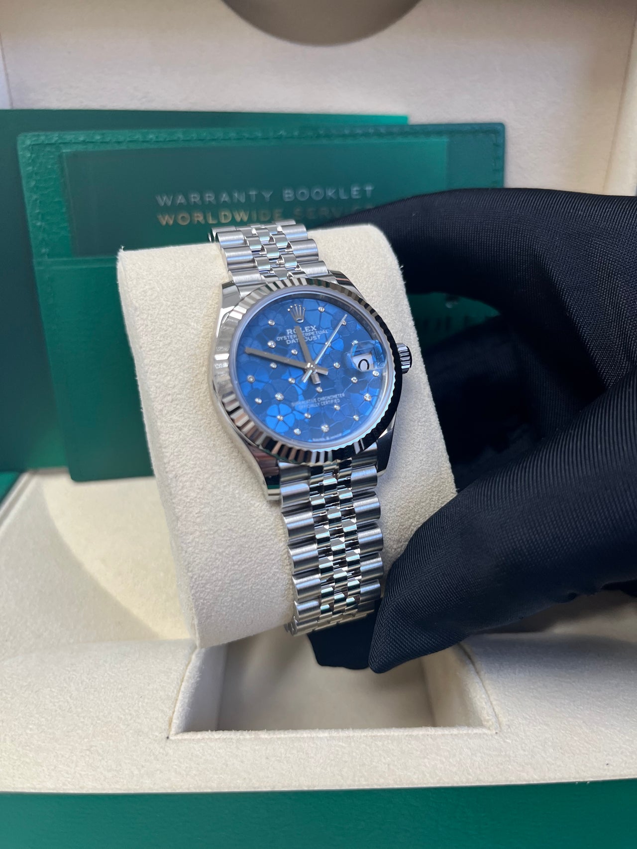 Rolex Datejust 31mm New 2022 Model Oystersteel and White Gold Jubilee Bracelet (Reference 278274) - Image 7