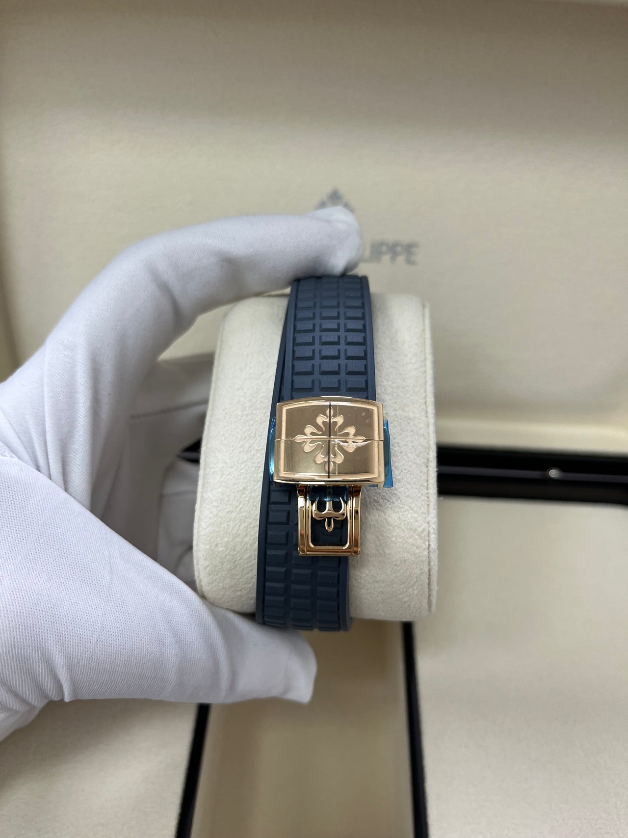 ANNUAL CALENDAR. MOON PHASES. Rose gold 5261R-001 - Image 9