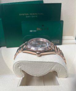 Alternative view of Rolex Day-Date 40 40 mm Everose gold 228235-0001