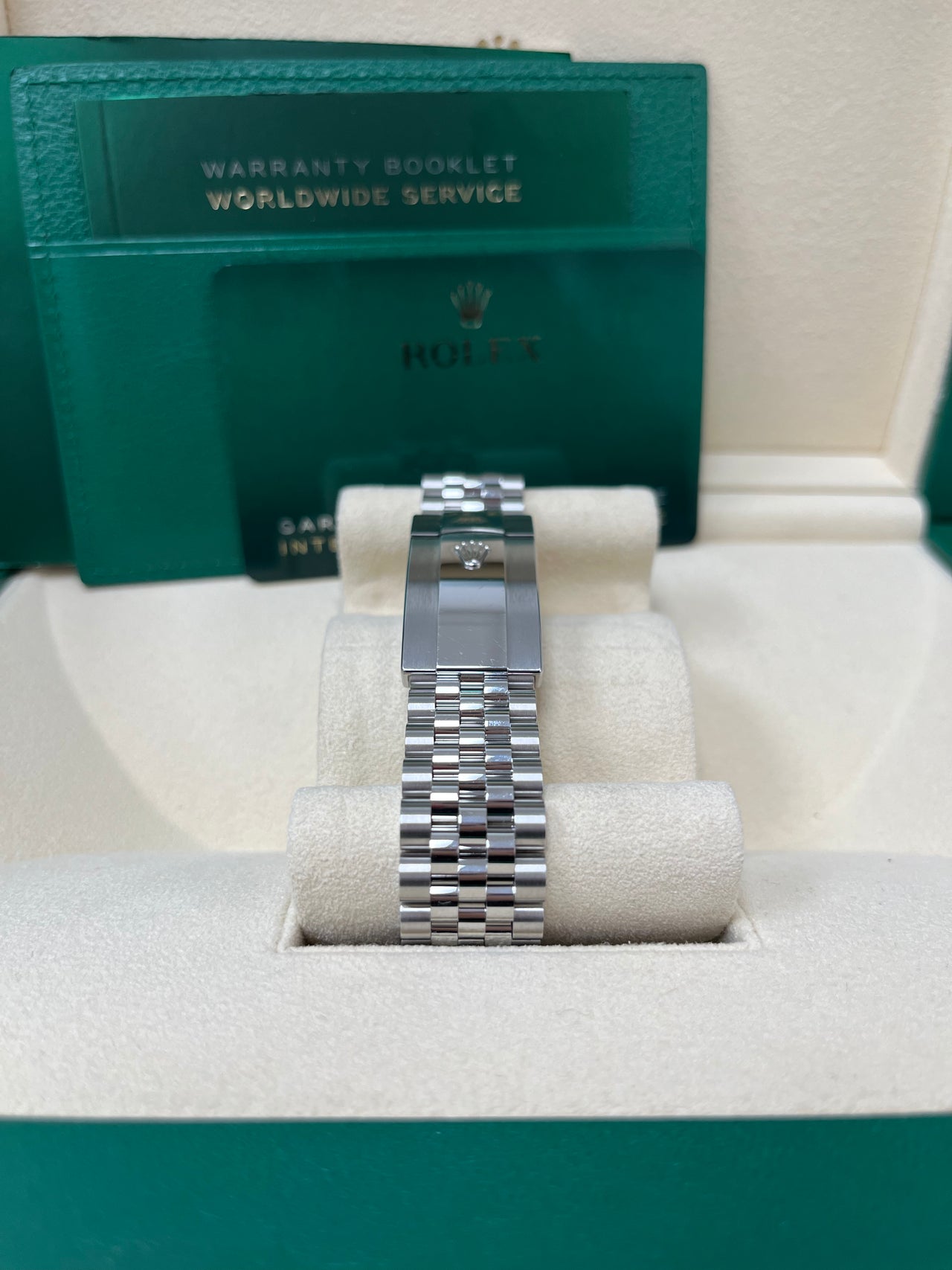 Rolex Datejust 36 Steel Datejust 36mm Fluted Bezel Silver Diamond Roman VI and IX Dial Jubilee 126234 - Image 6