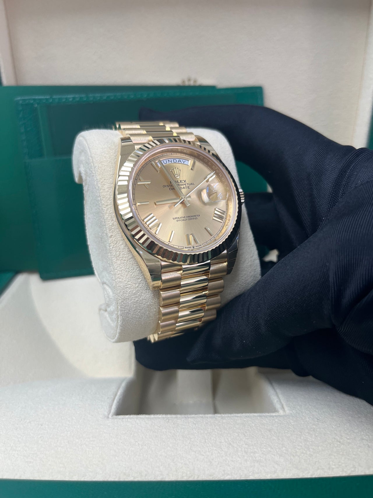 Rolex Day-Date 40 40 mm yellow gold 228238-0006 - Image 9