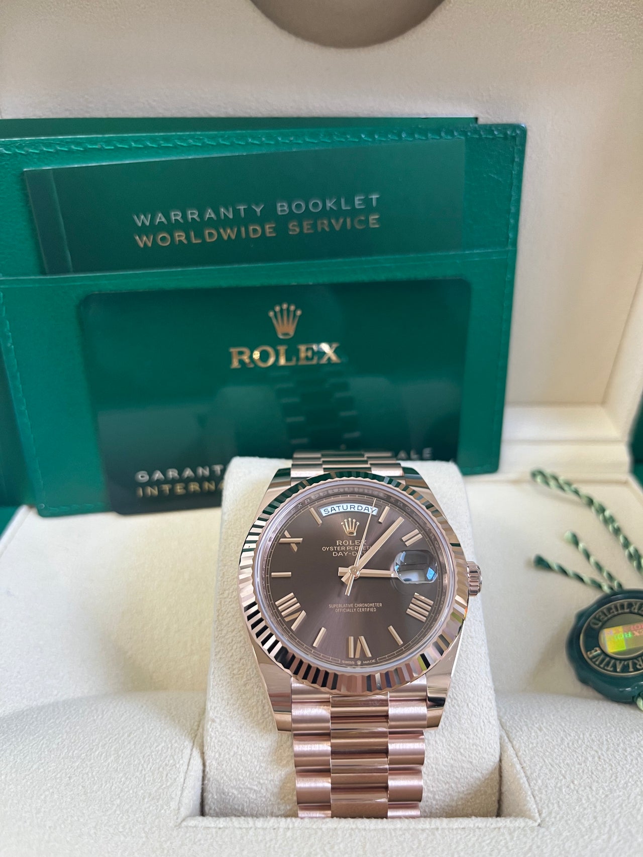 Rolex Day-Date 40 40 mm Everose gold 228235-0002 - Image 2