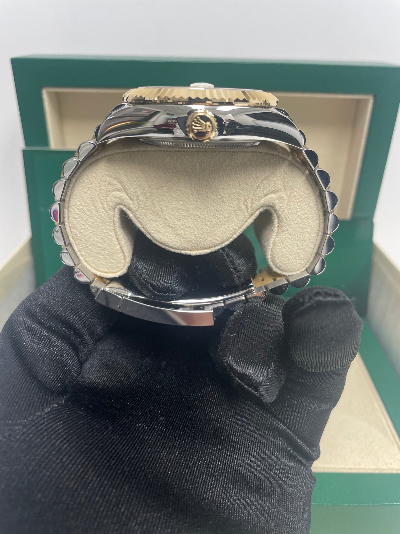 Rolex Sky-Dweller 42 mm Oystersteel and yellow gold 336933-0002 - Image 7