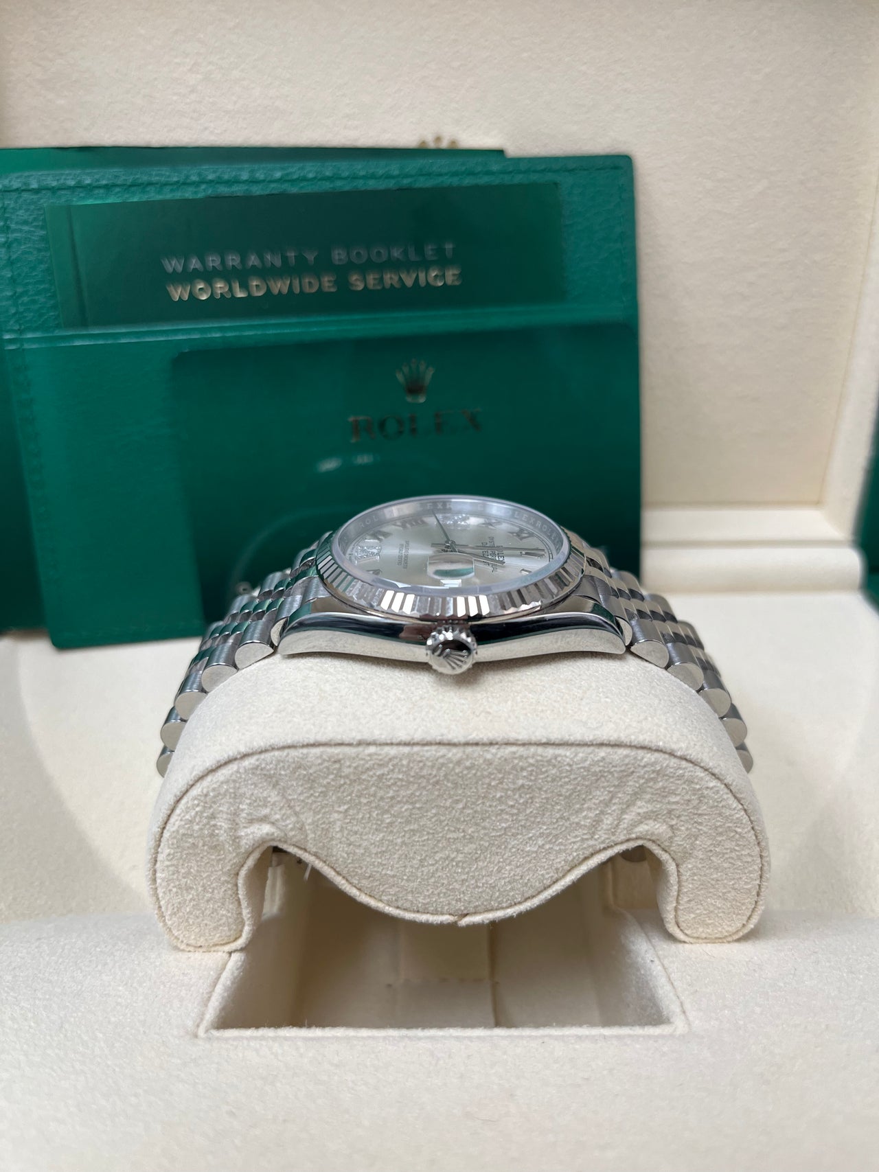 Rolex Datejust 36 Steel Datejust 36mm Fluted Bezel Silver Diamond Roman VI and IX Dial Jubilee 126234 - Image 5